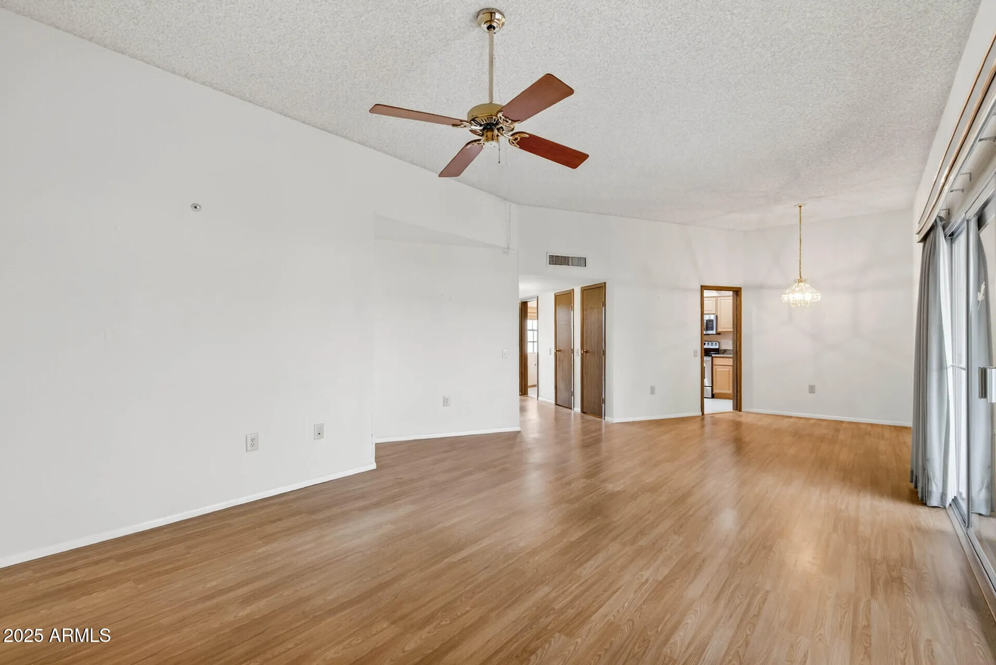 Property Slideshow image 11 of 45 | 17436 n 105th ave, Sun City, AZ, 85373