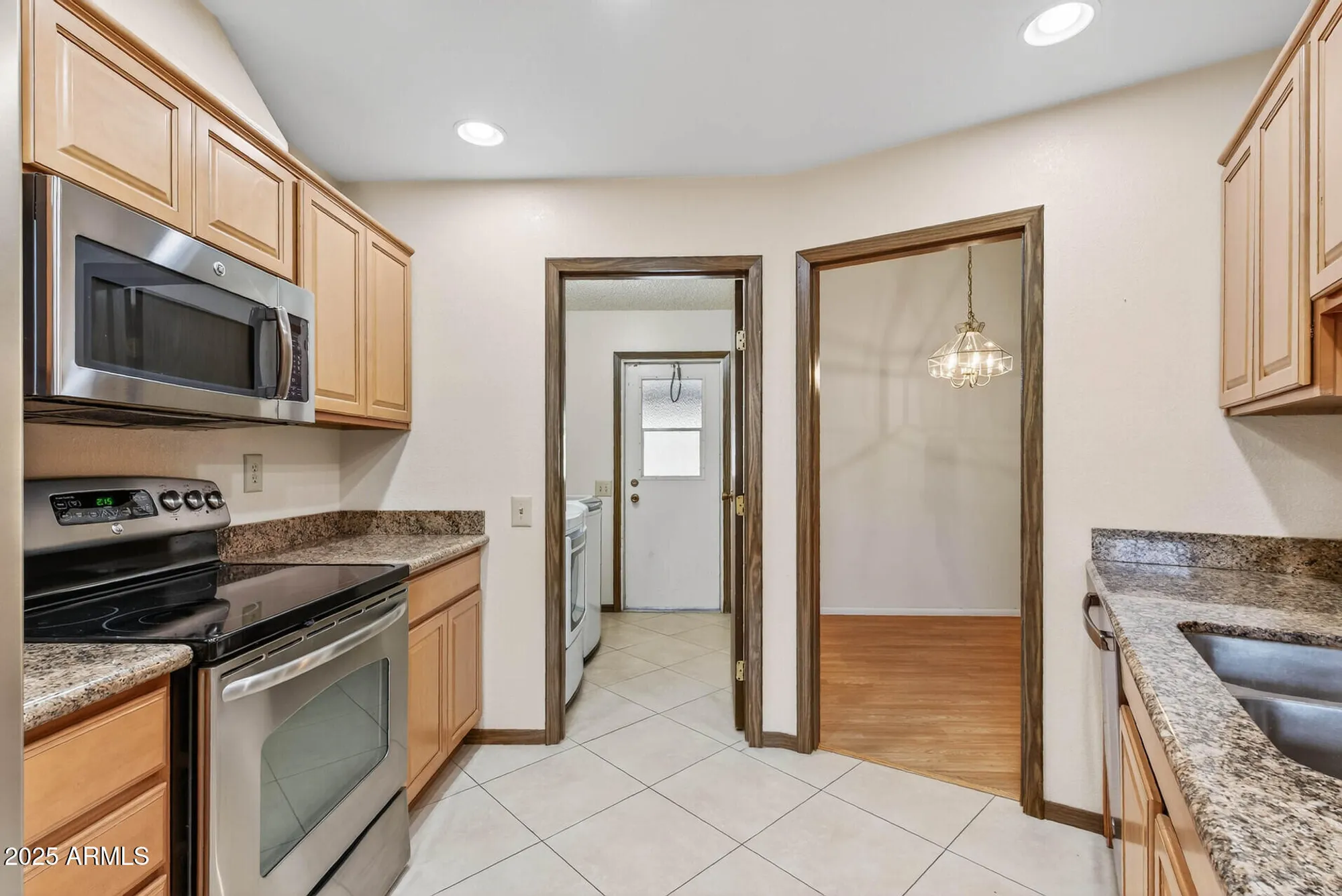 Property Slideshow image 17 of 45 | 17436 n 105th ave, Sun City, AZ, 85373