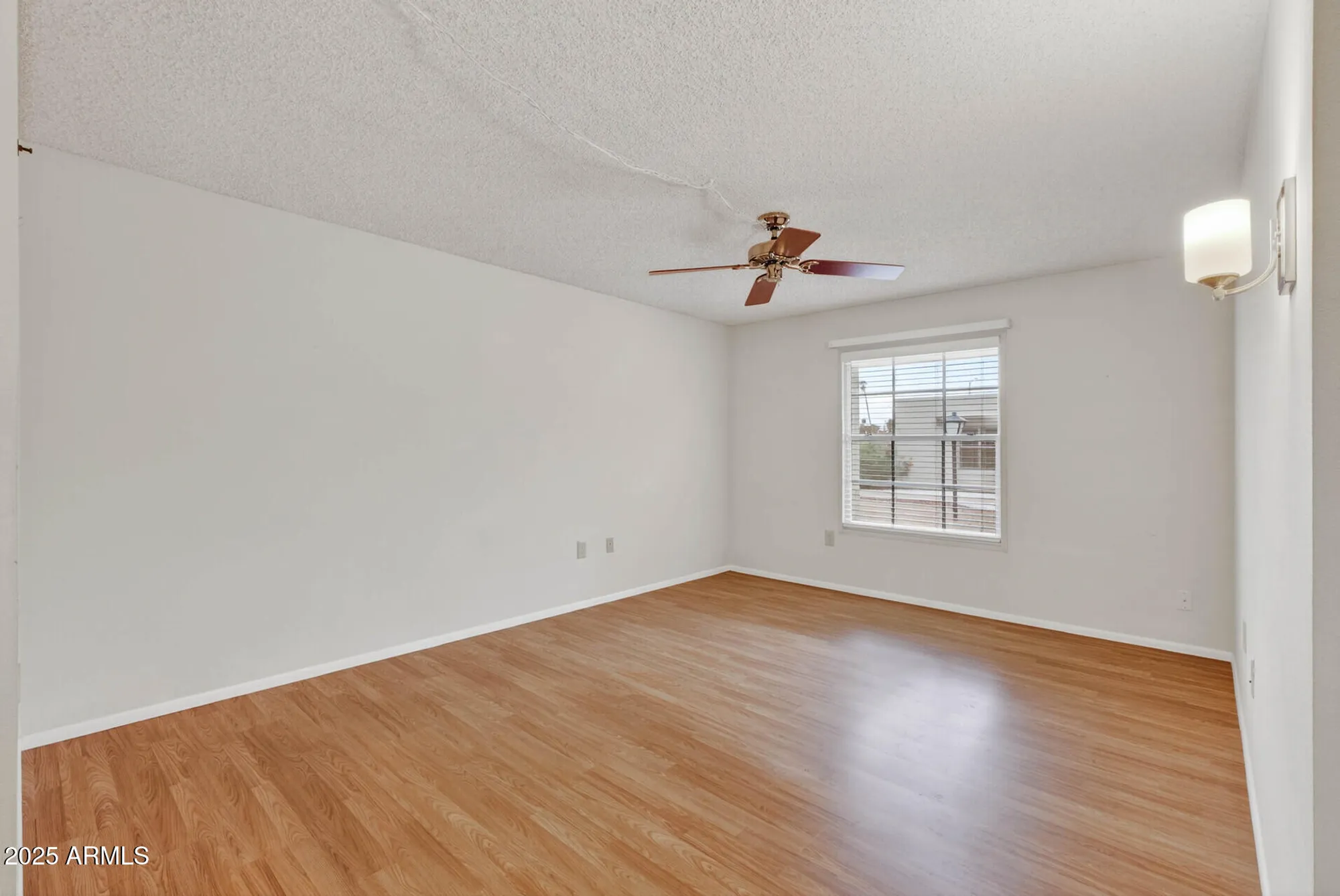 Property Slideshow image 20 of 45 | 17436 n 105th ave, Sun City, AZ, 85373