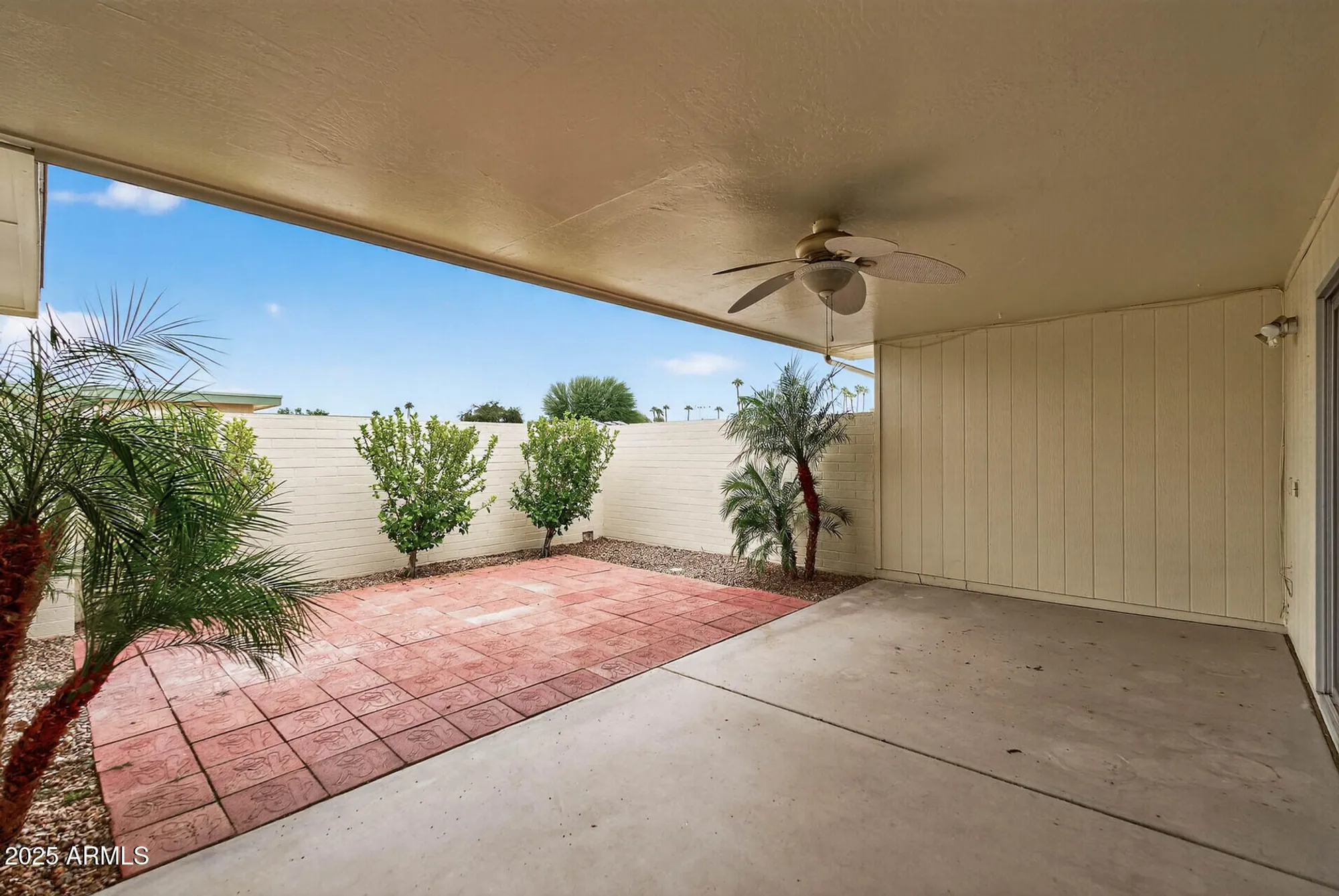 Property Slideshow image 36 of 45 | 17436 n 105th ave, Sun City, AZ, 85373