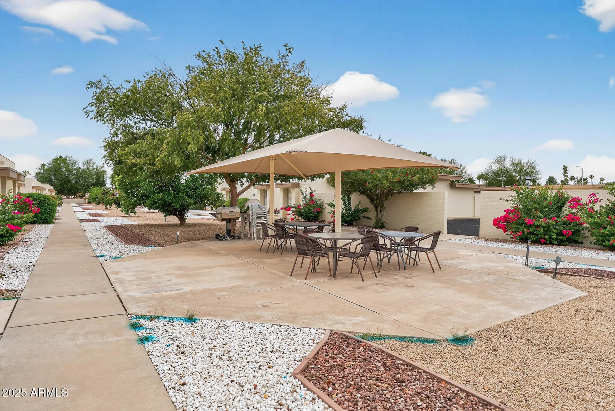Property Slideshow image 34 of 45 | 17436 n 105th ave, Sun City, AZ, 85373