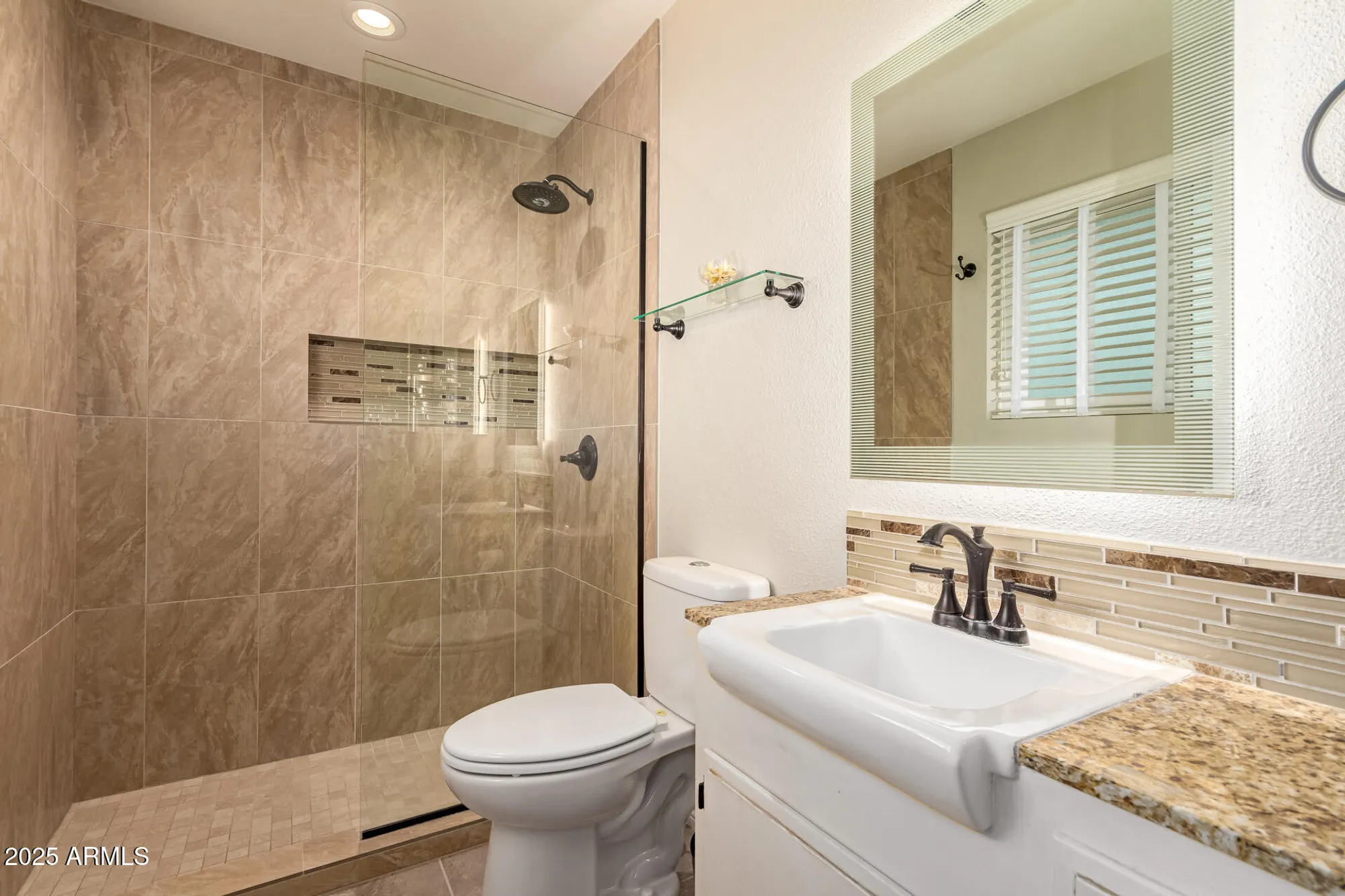 Property Slideshow image 13 of 28 | 11054 n coggins dr, Sun City, AZ, 85351