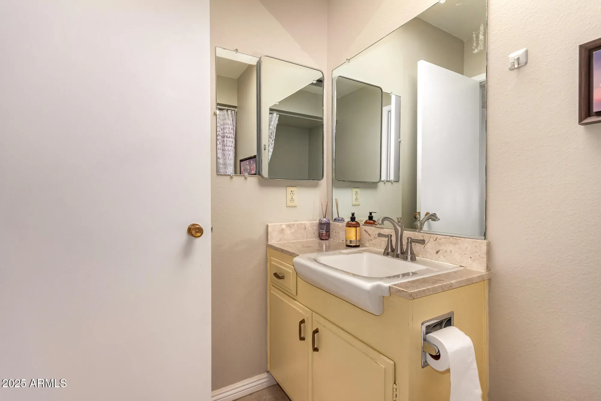 Property Slideshow image 17 of 28 | 11054 n coggins dr, Sun City, AZ, 85351