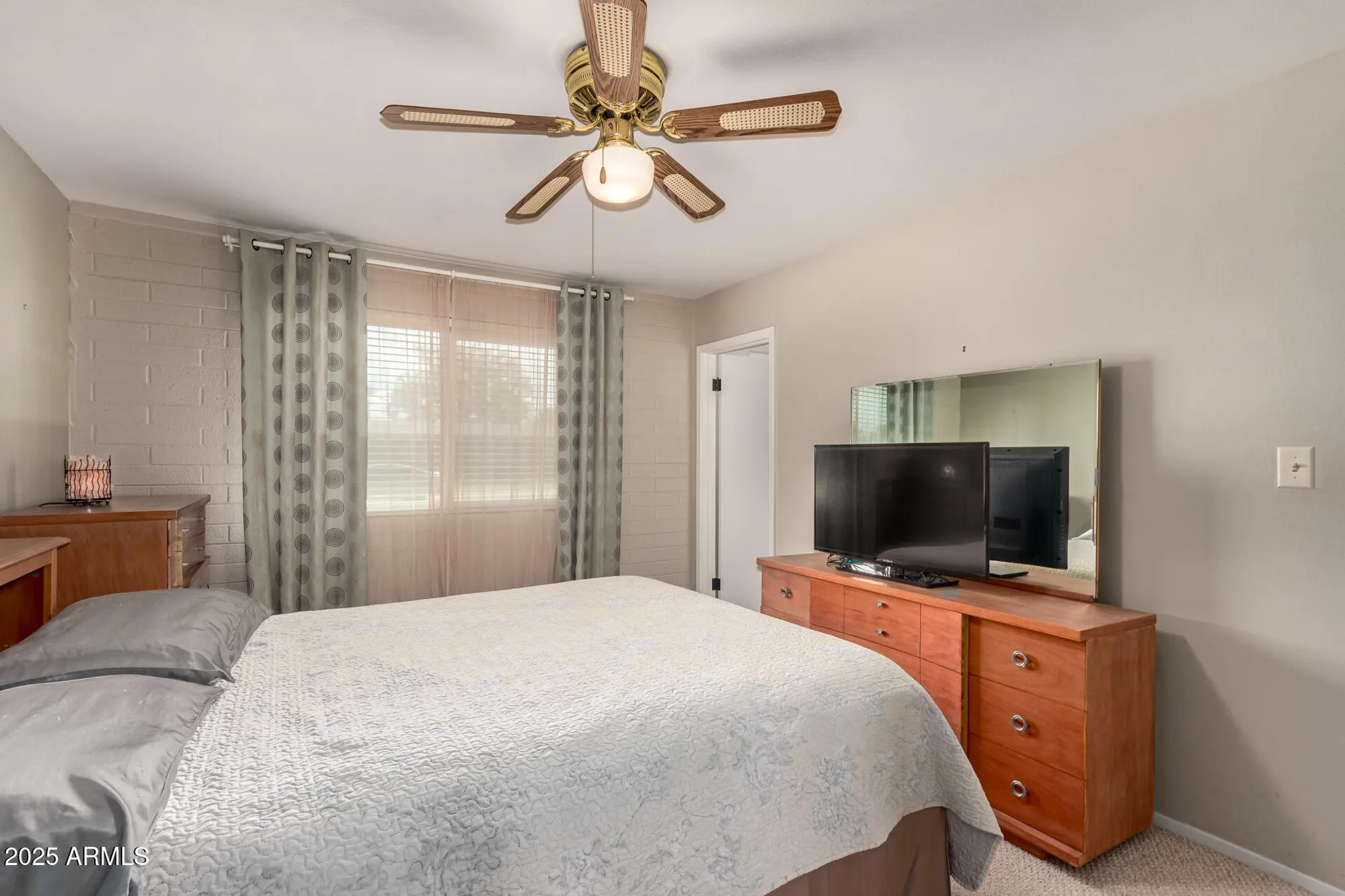 Property Slideshow image 12 of 28 | 11054 n coggins dr, Sun City, AZ, 85351