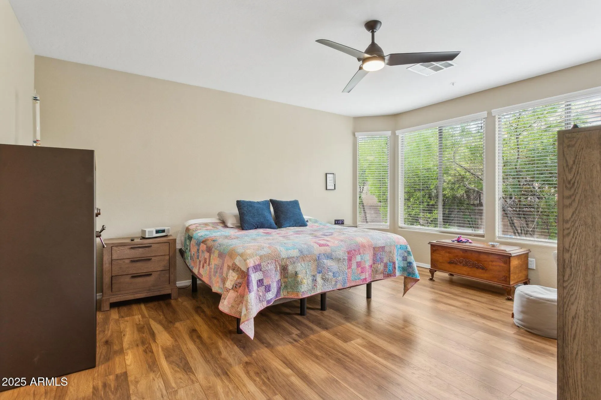 Property Slideshow image 19 of 61 | 12958 w fossil dr, Peoria, AZ, 85383