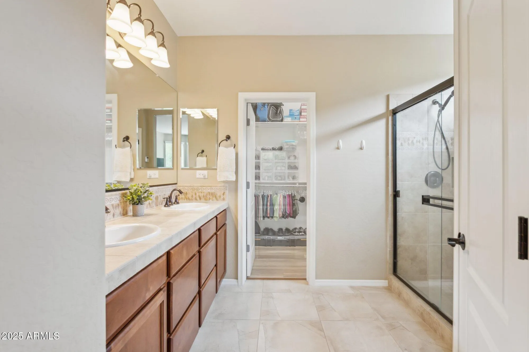 Property Slideshow image 21 of 61 | 12958 w fossil dr, Peoria, AZ, 85383