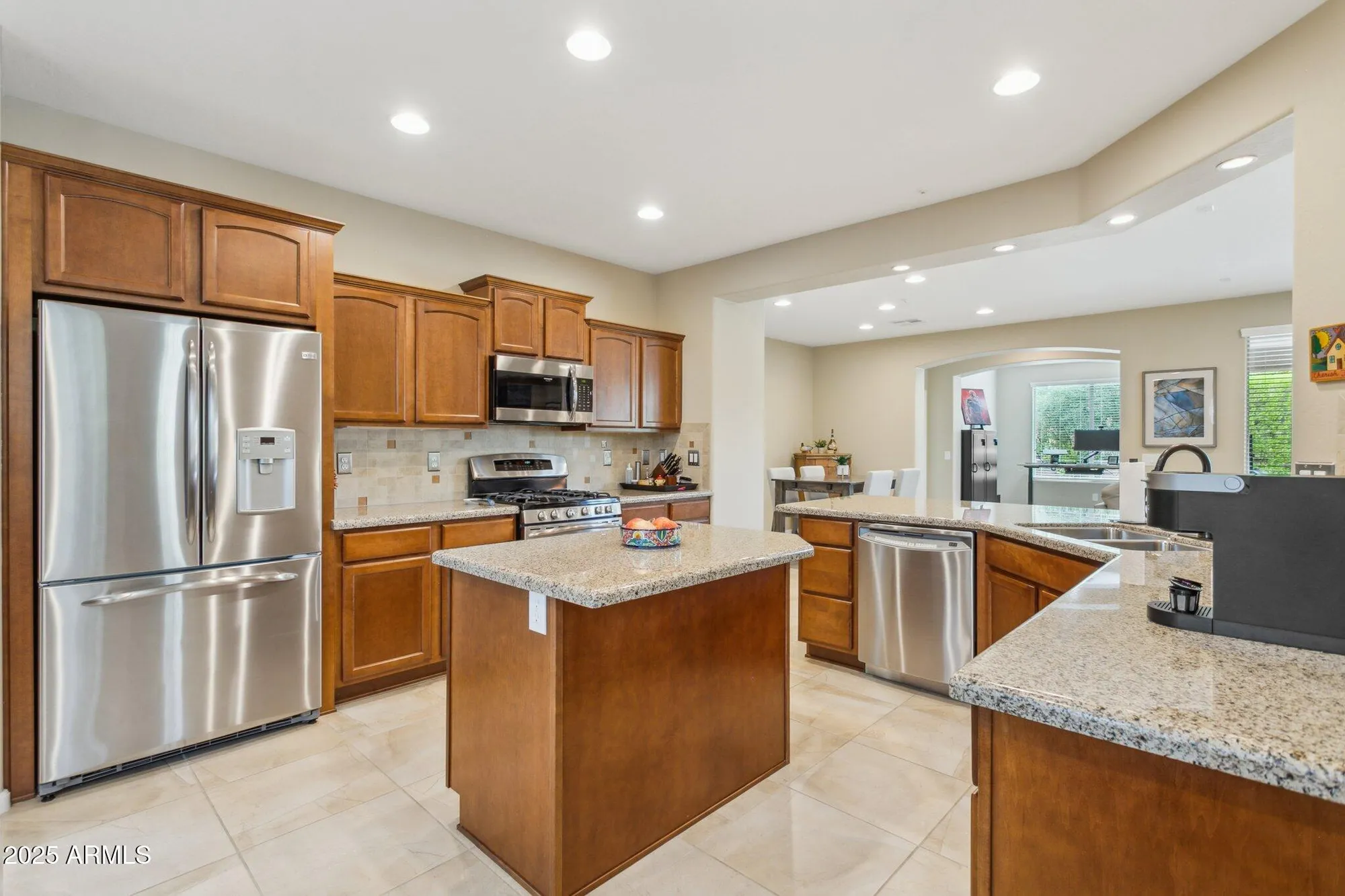Property Slideshow image 12 of 61 | 12958 w fossil dr, Peoria, AZ, 85383