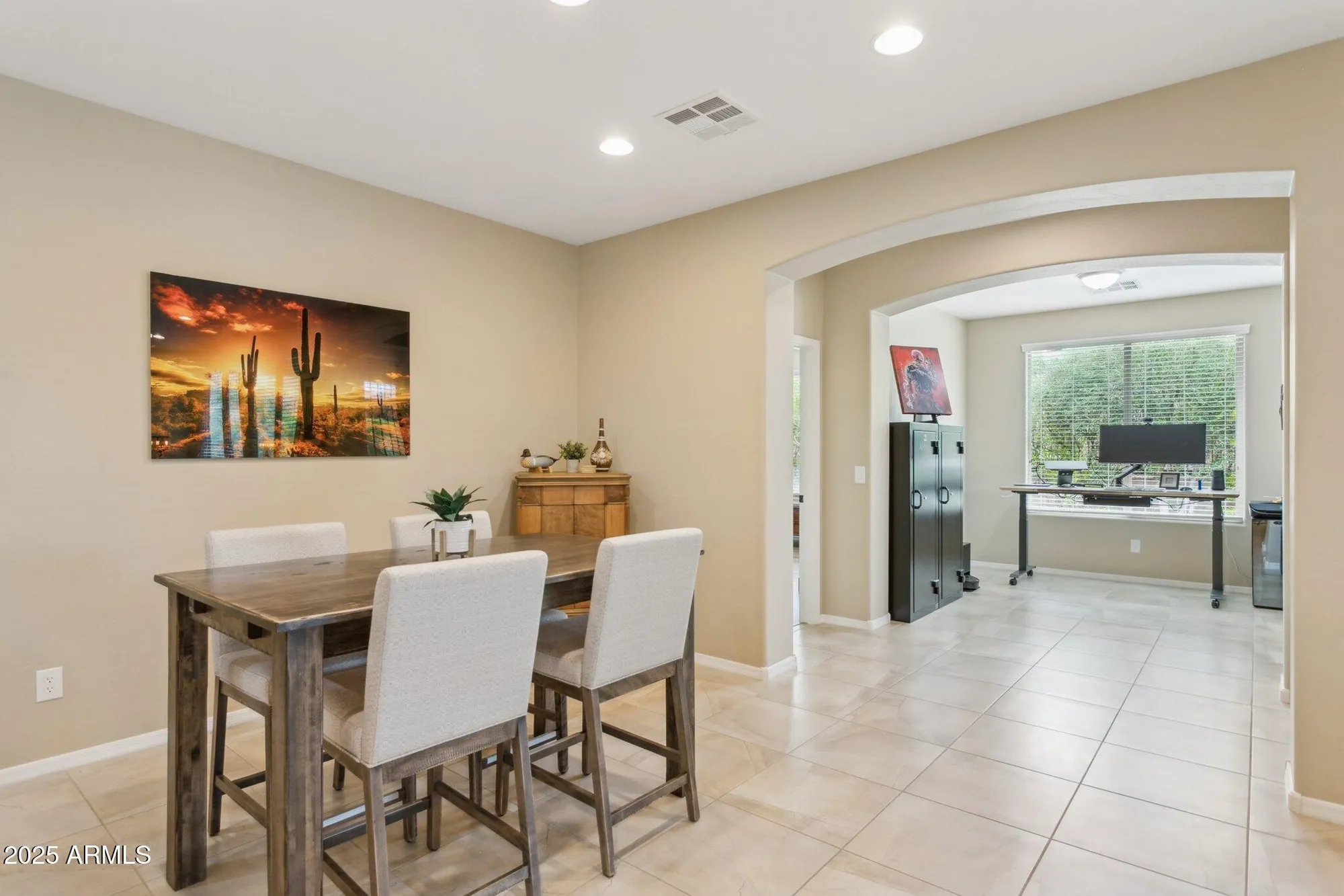 Property Slideshow image 15 of 61 | 12958 w fossil dr, Peoria, AZ, 85383