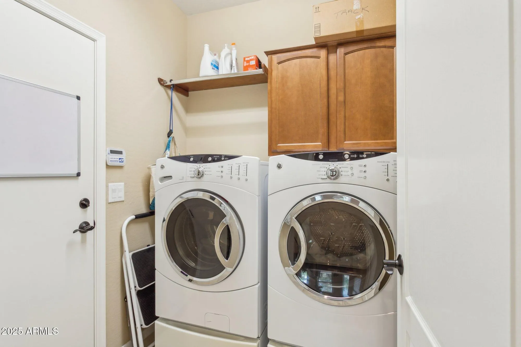 Property Slideshow image 29 of 61 | 12958 w fossil dr, Peoria, AZ, 85383