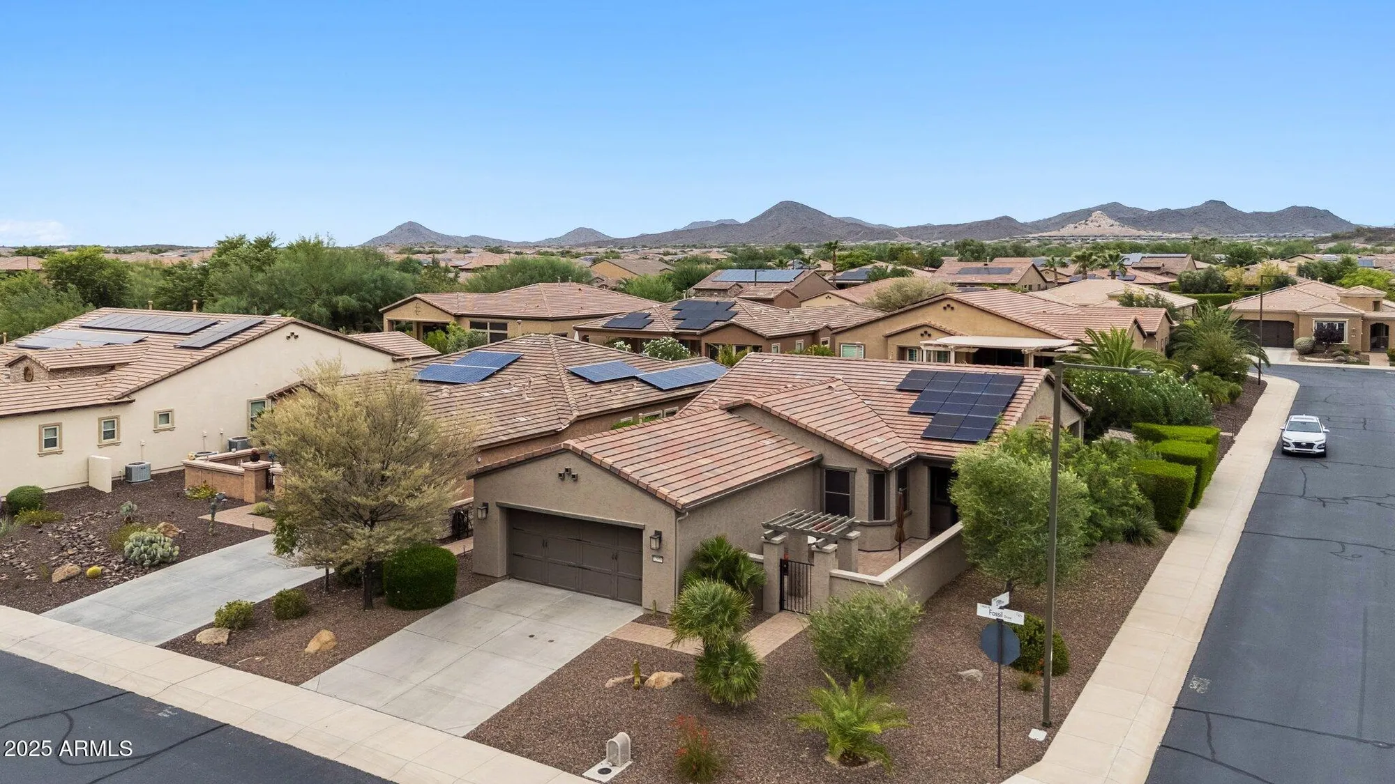 Property Slideshow image 37 of 61 | 12958 w fossil dr, Peoria, AZ, 85383