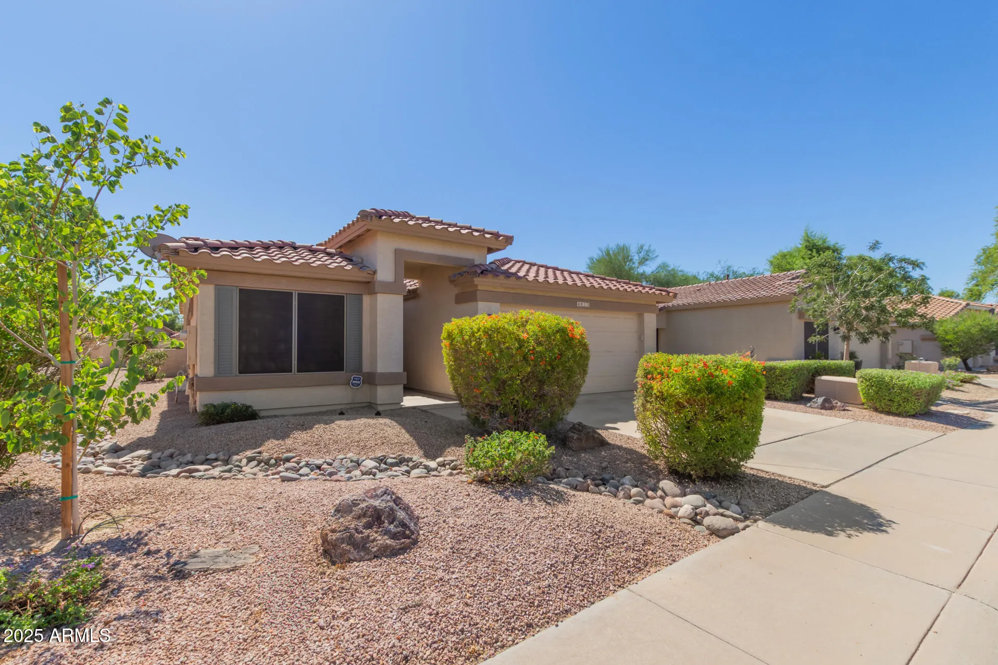 Property Slideshow image 2 of 47 | 4613 e walnut rd, Gilbert, AZ, 85298