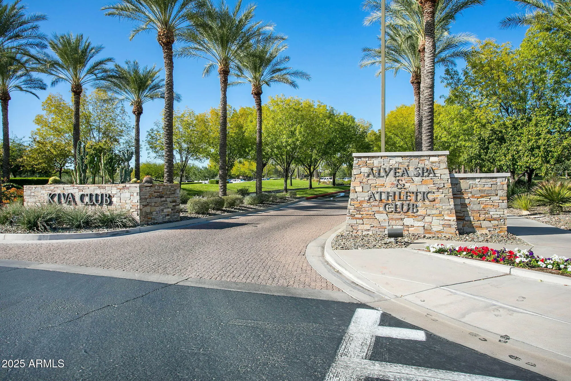 Property Slideshow image 57 of 61 | 12958 w fossil dr, Peoria, AZ, 85383