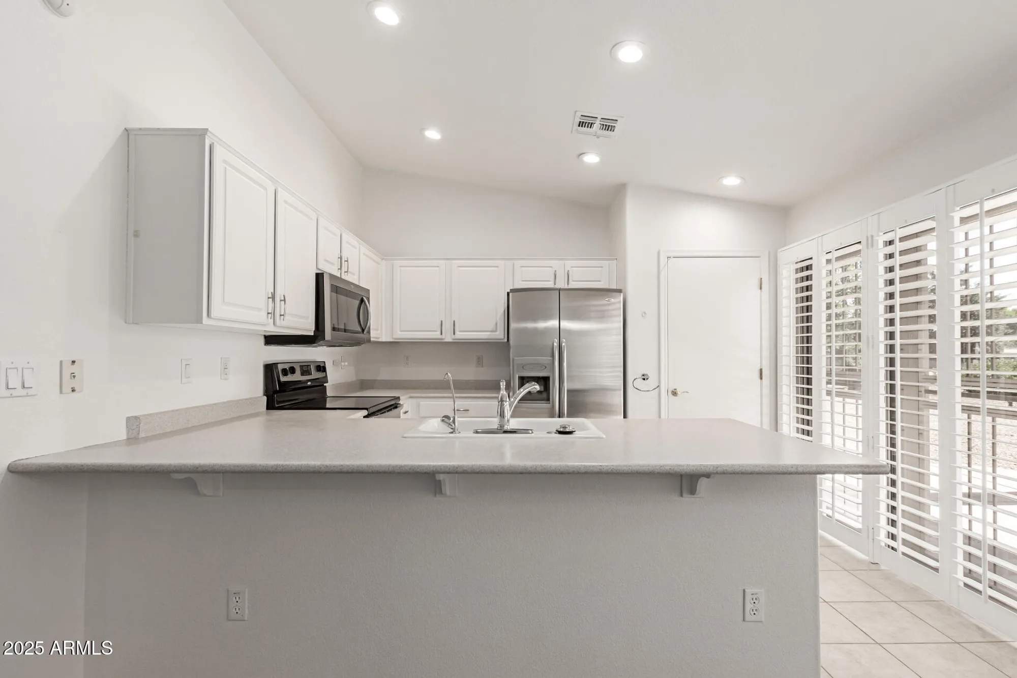 Property Slideshow image 12 of 47 | 4613 e walnut rd, Gilbert, AZ, 85298