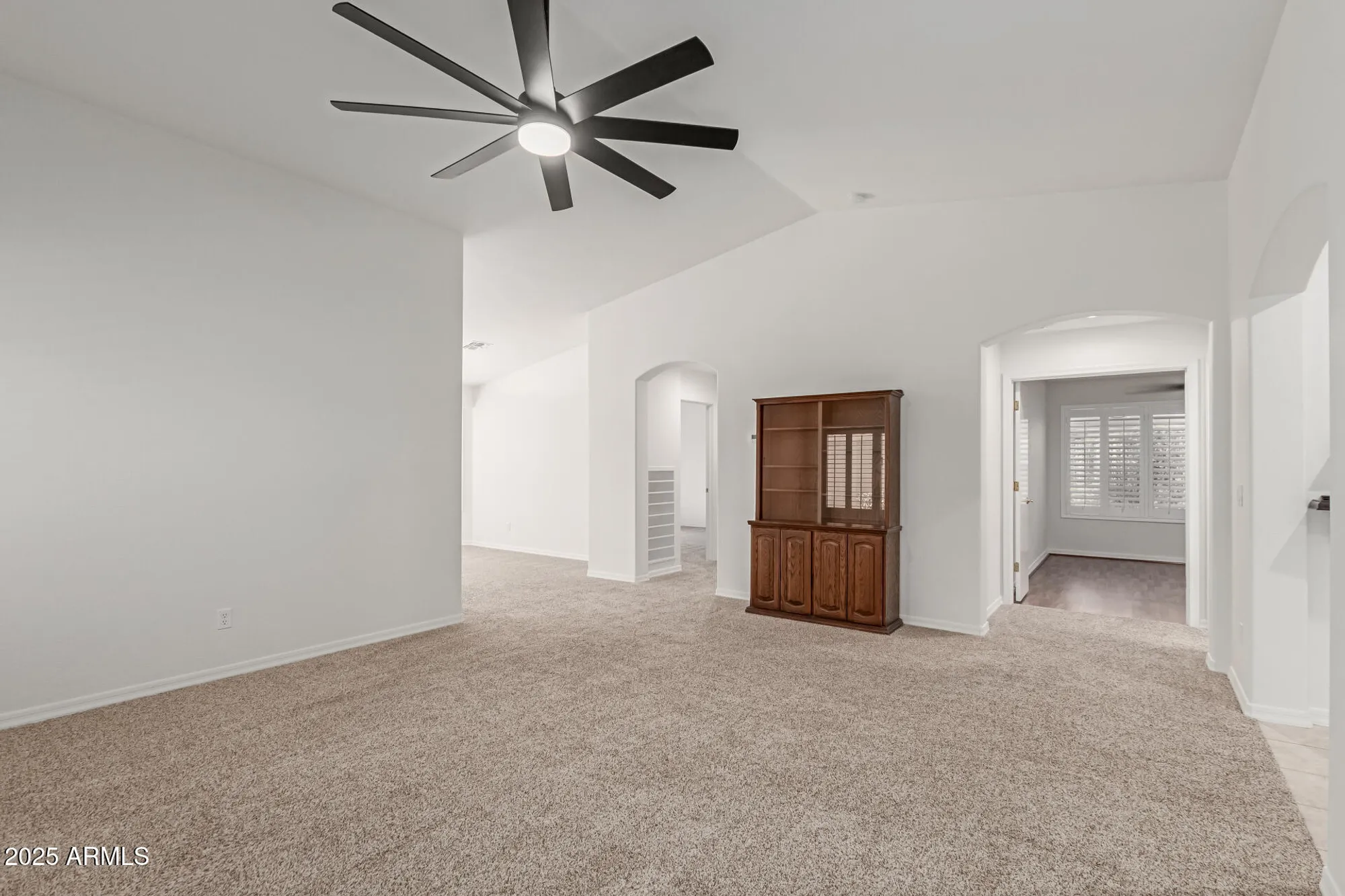 Property Slideshow image 7 of 47 | 4613 e walnut rd, Gilbert, AZ, 85298