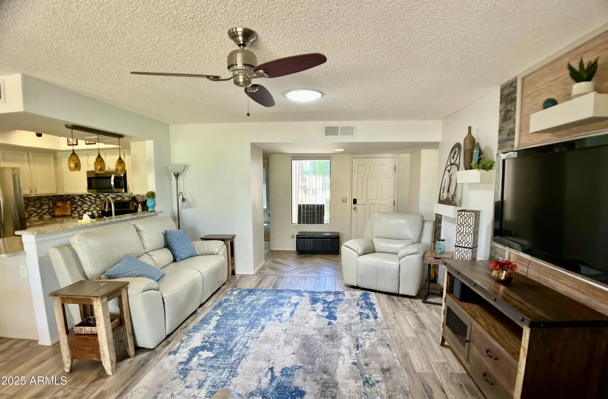 Property Slideshow image 5 of 25 | 9734 w kerry ln, Peoria, AZ, 85382