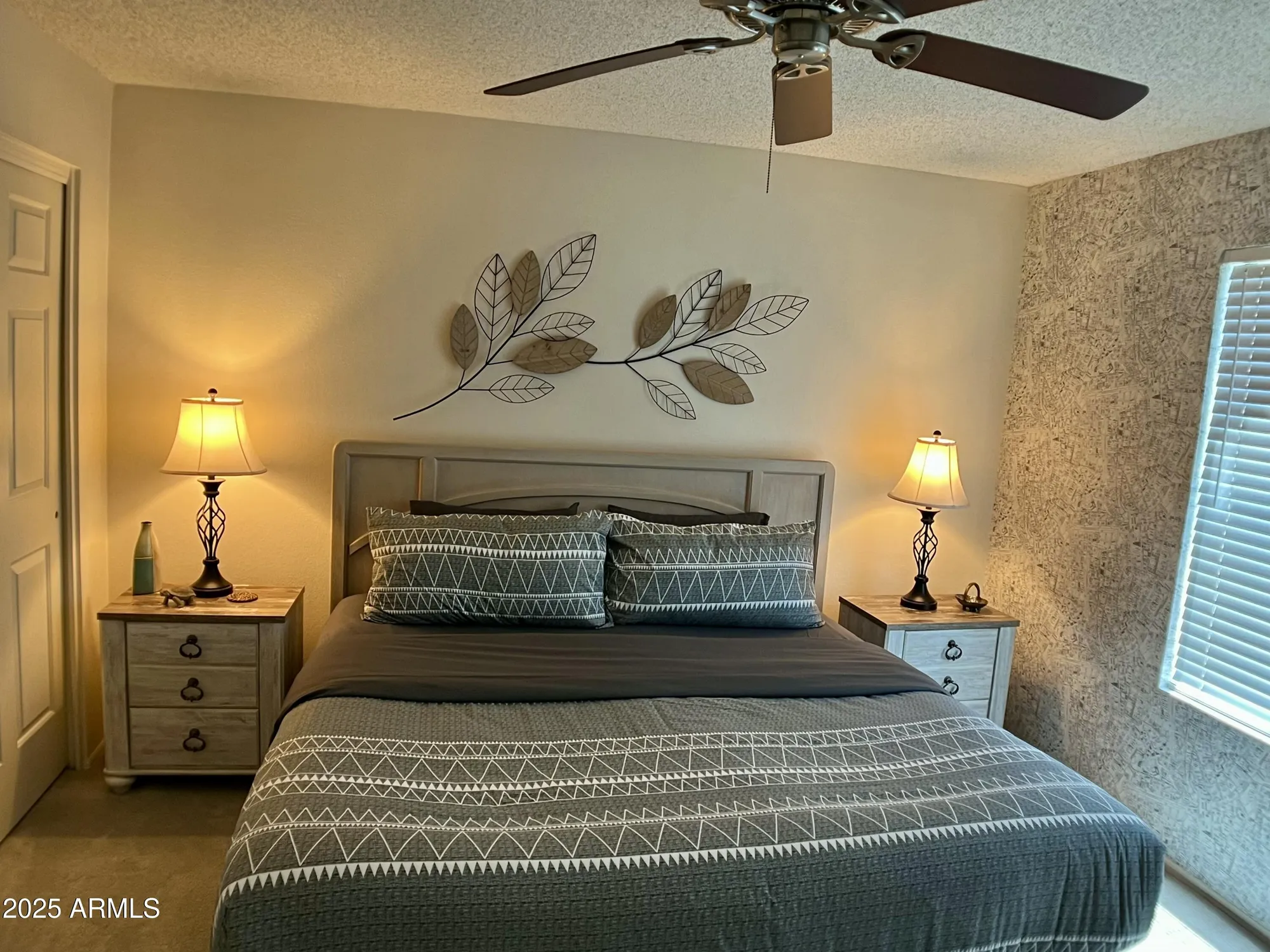 Property Slideshow image 12 of 25 | 9734 w kerry ln, Peoria, AZ, 85382