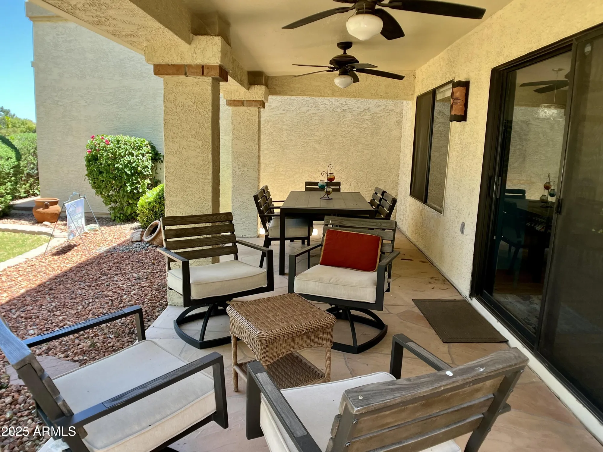 Property Slideshow image 14 of 25 | 9734 w kerry ln, Peoria, AZ, 85382