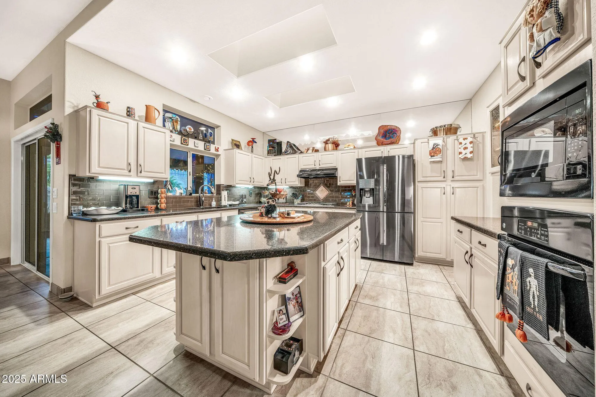 Property Slideshow image 15 of 66 | 14616 w via manana, Sun City West, AZ, 85375