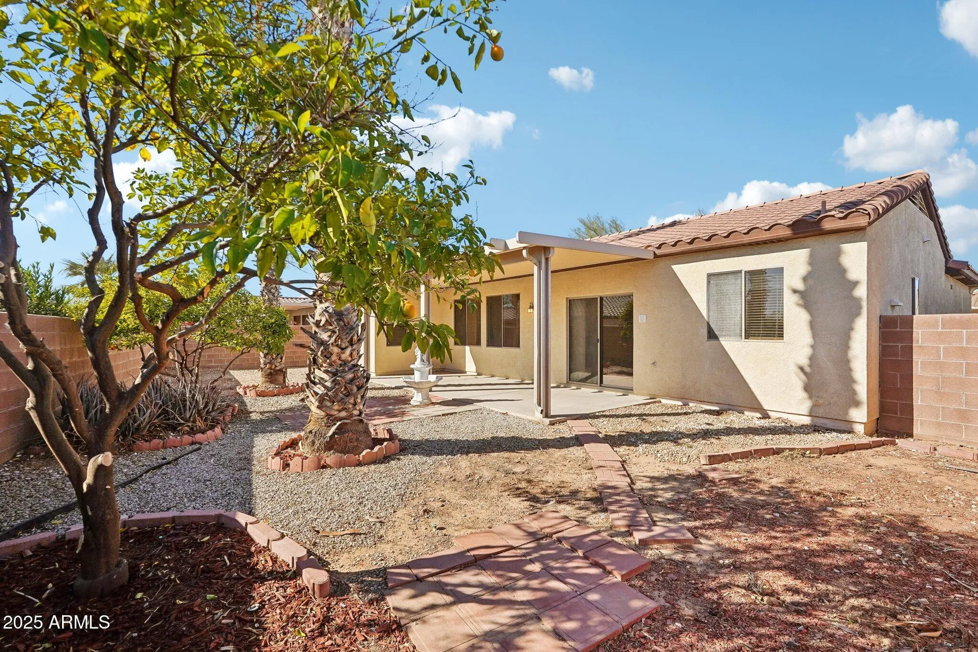 Property Slideshow image 34 of 36 | 19241 n emerald cove way, Surprise, AZ, 85387