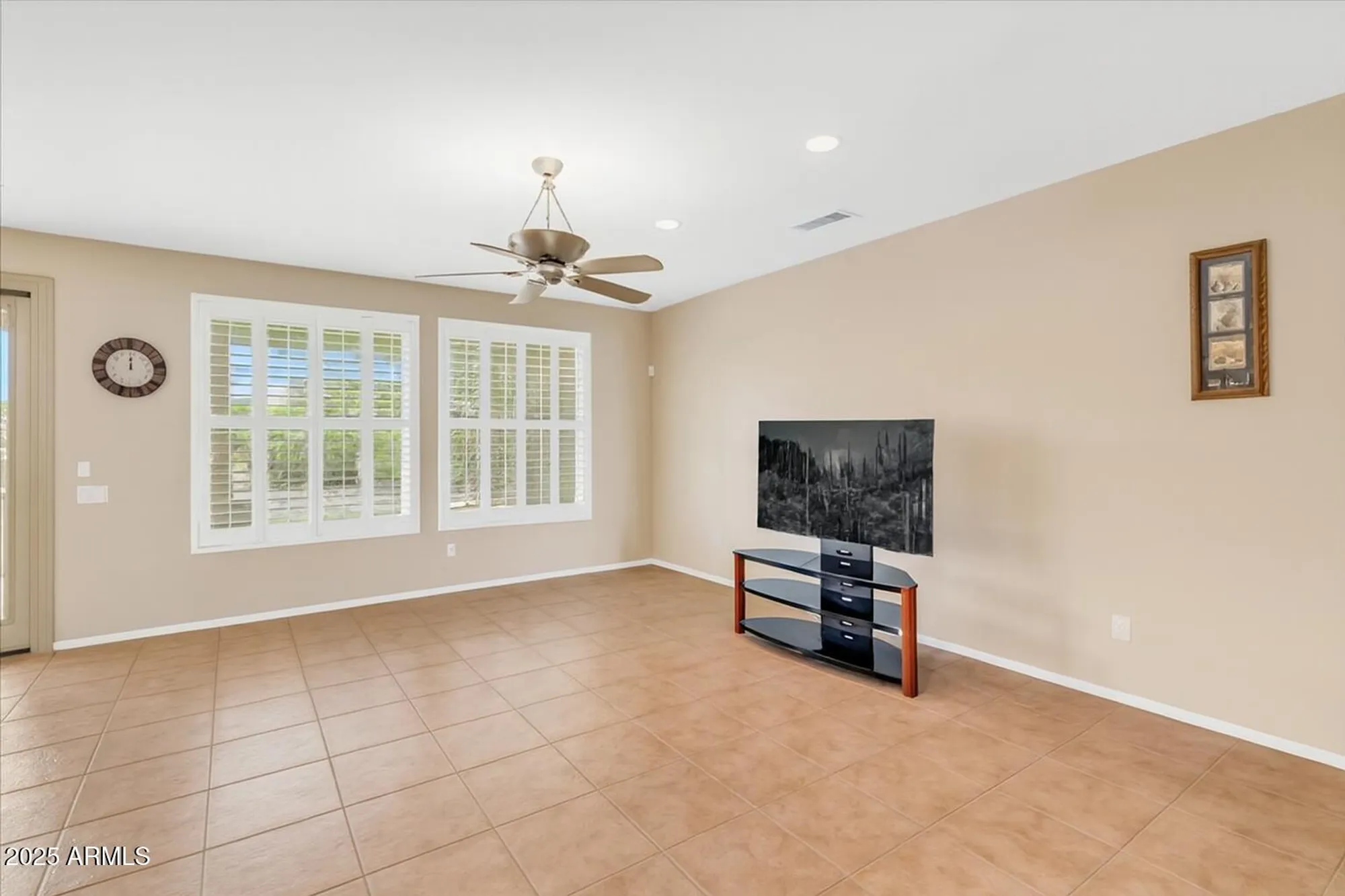 Property Slideshow image 7 of 23 | 18060 w tierra del sol dr, Surprise, AZ, 85387