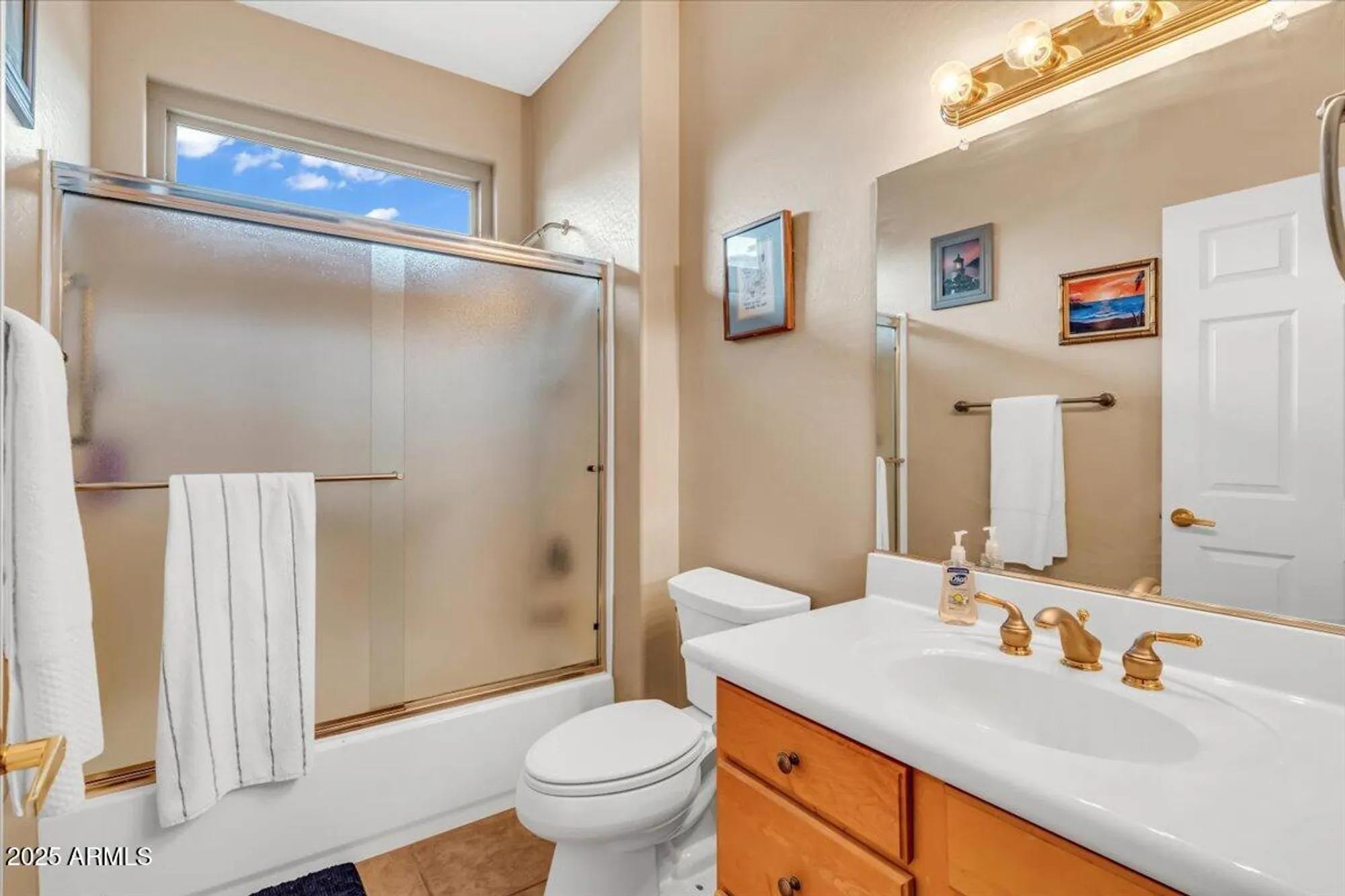 Property Slideshow image 14 of 23 | 18060 w tierra del sol dr, Surprise, AZ, 85387