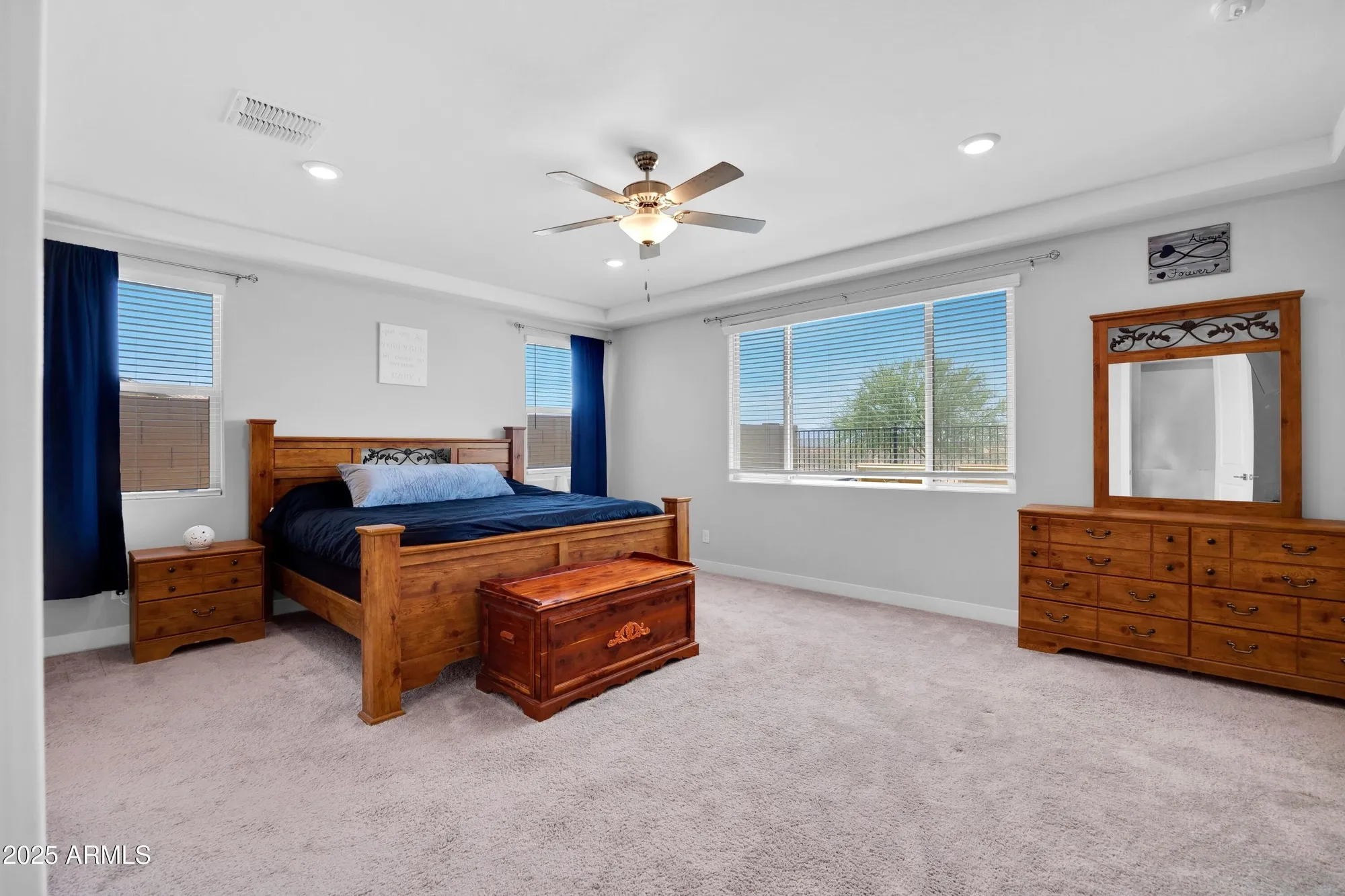 Property Slideshow image 14 of 38 | 18493 w hiddenview dr, Goodyear, AZ, 85338