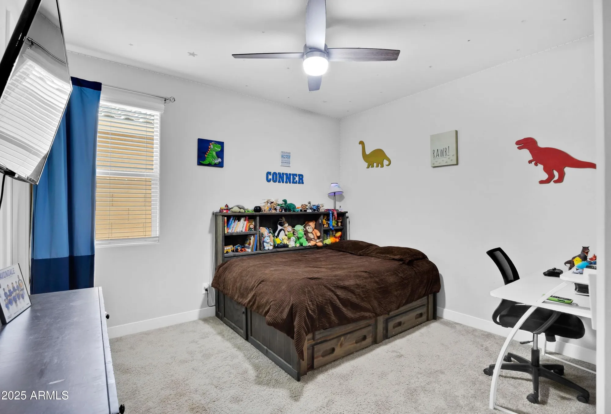 Property Slideshow image 17 of 38 | 18493 w hiddenview dr, Goodyear, AZ, 85338