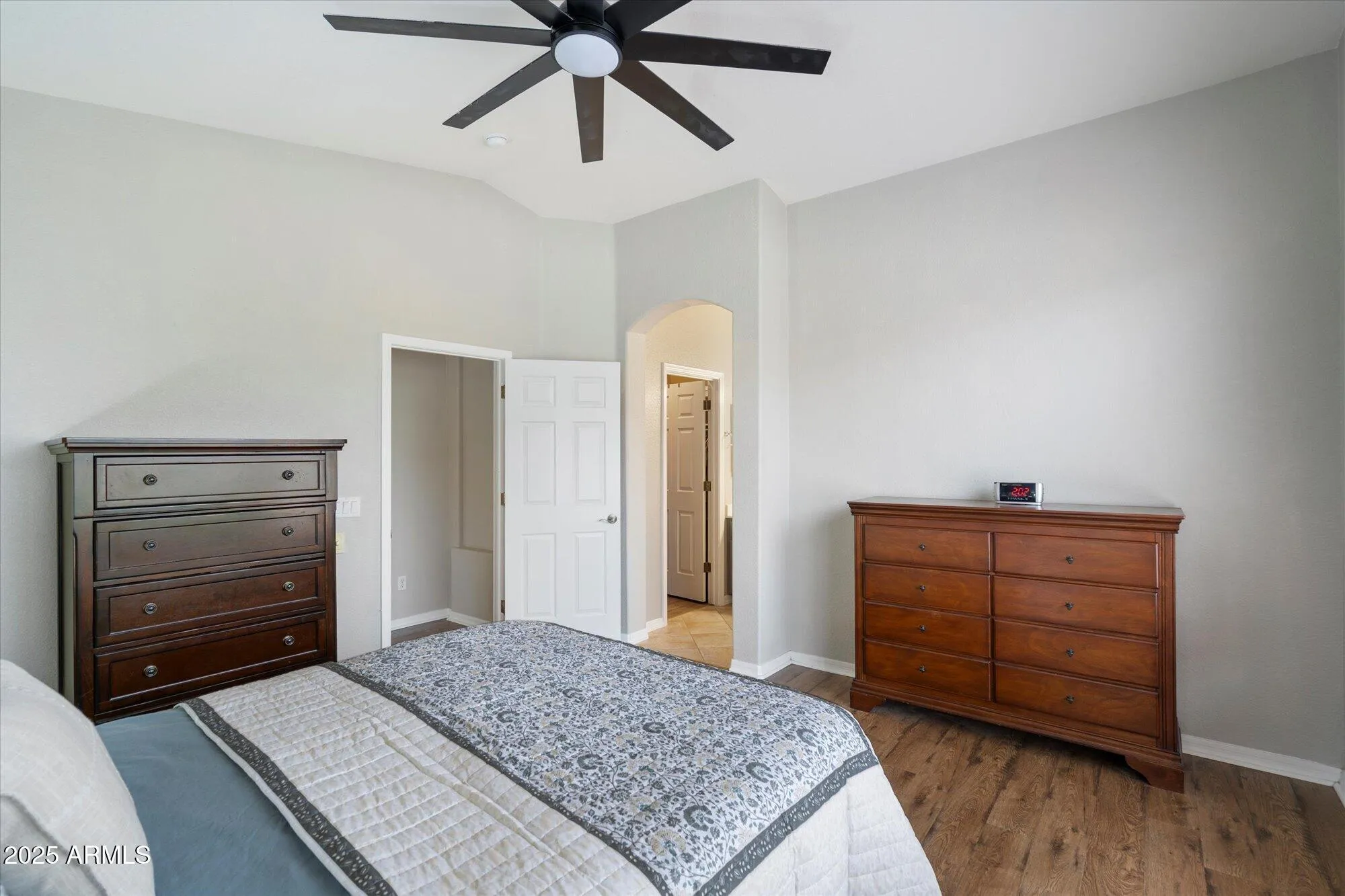 Property Slideshow image 13 of 34 | 4536 e strawberry dr, Gilbert, AZ, 85298