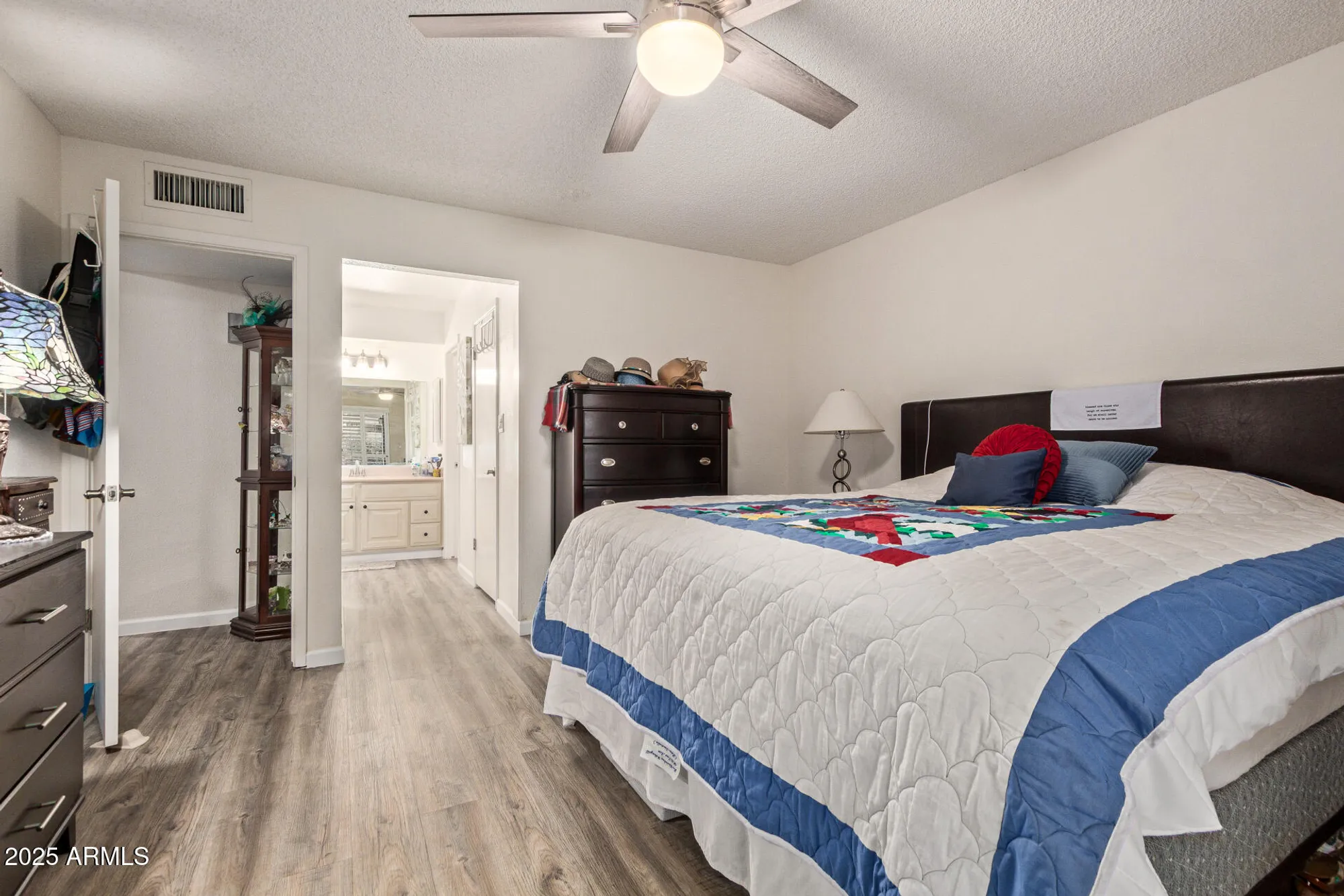 Property Slideshow image 14 of 24 | 7705 e mariposa way, Mesa, AZ, 85208