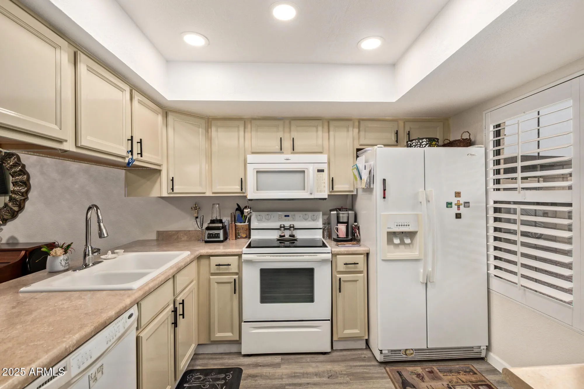 Property Slideshow image 9 of 24 | 7705 e mariposa way, Mesa, AZ, 85208