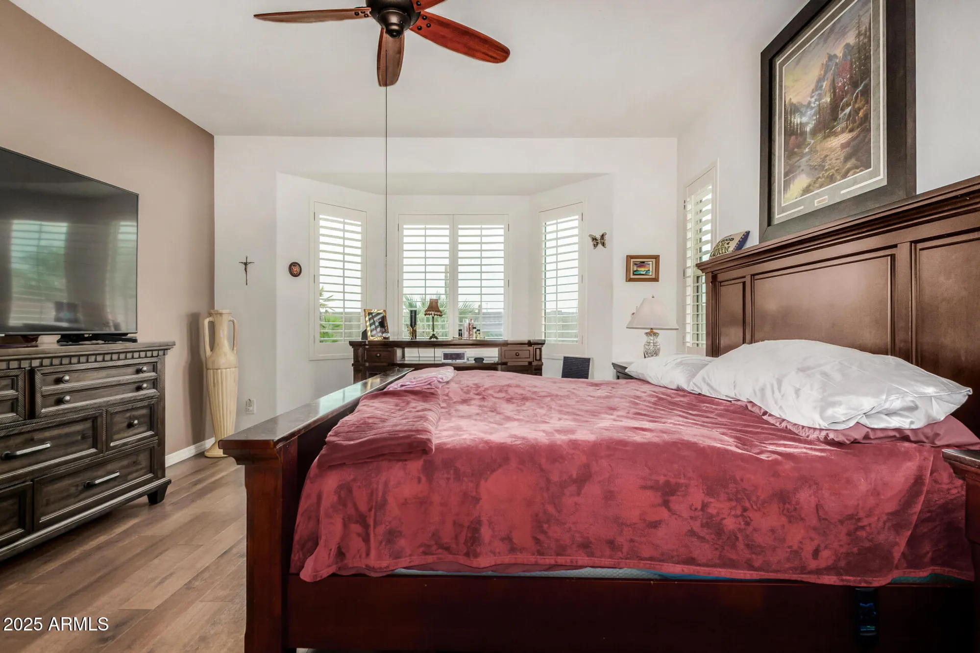 Property Slideshow image 14 of 50 | 18263 w cedarwood ln, Goodyear, AZ, 85338