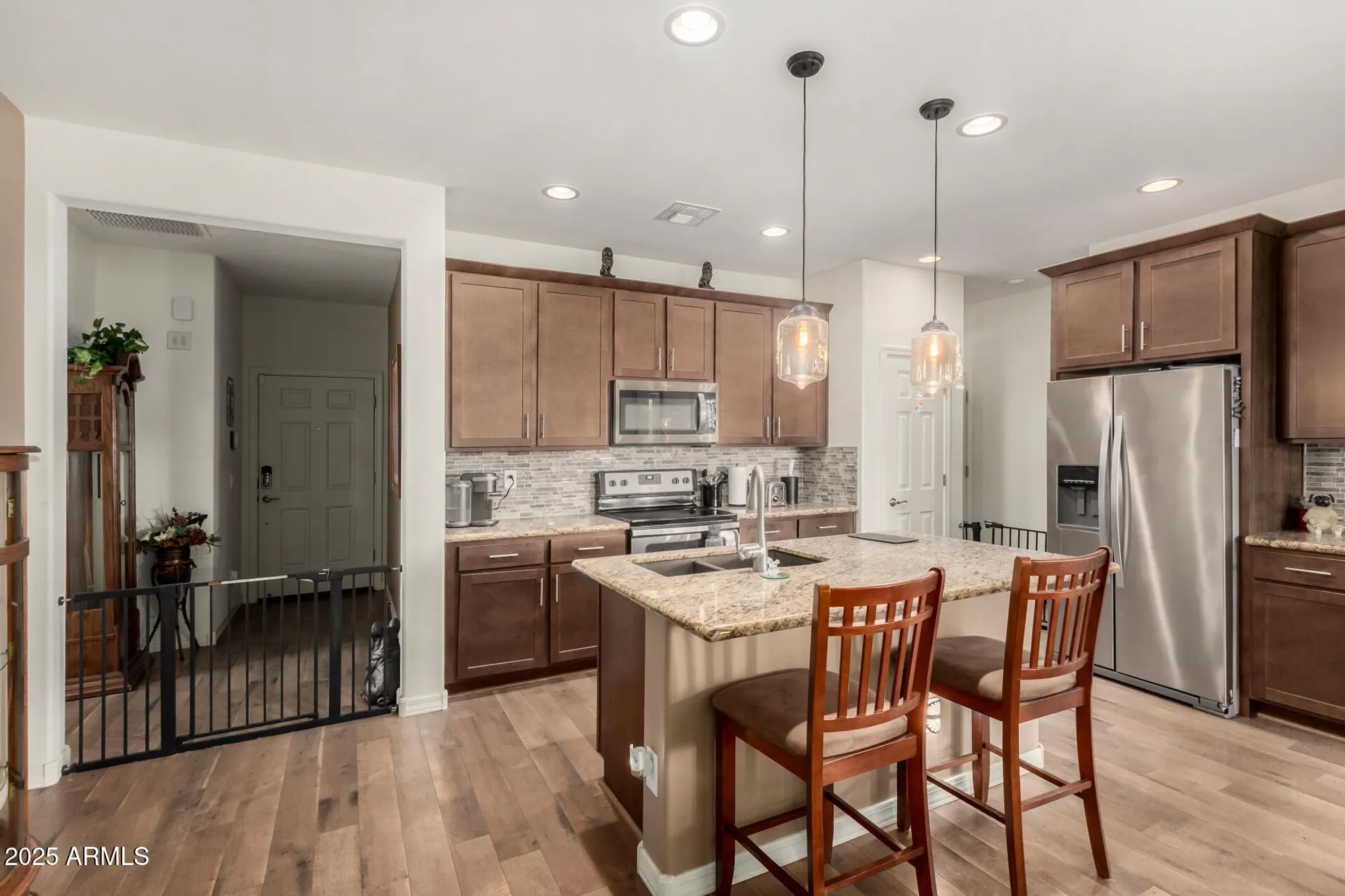 Property Slideshow image 5 of 50 | 18263 w cedarwood ln, Goodyear, AZ, 85338