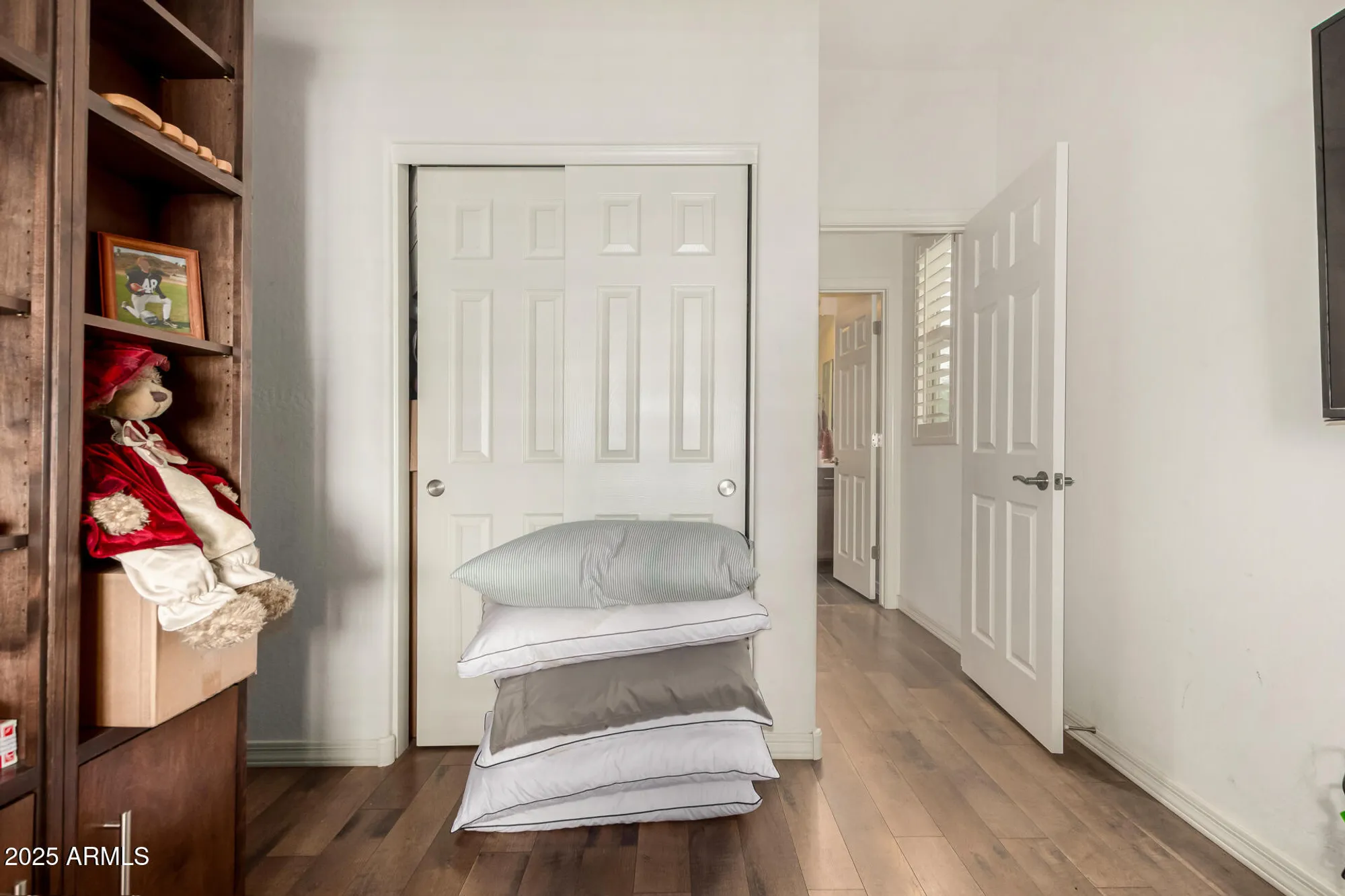 Property Slideshow image 19 of 50 | 18263 w cedarwood ln, Goodyear, AZ, 85338