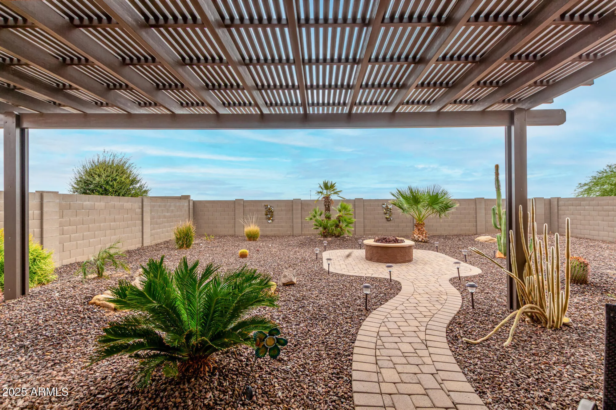 Property Slideshow image 26 of 50 | 18263 w cedarwood ln, Goodyear, AZ, 85338