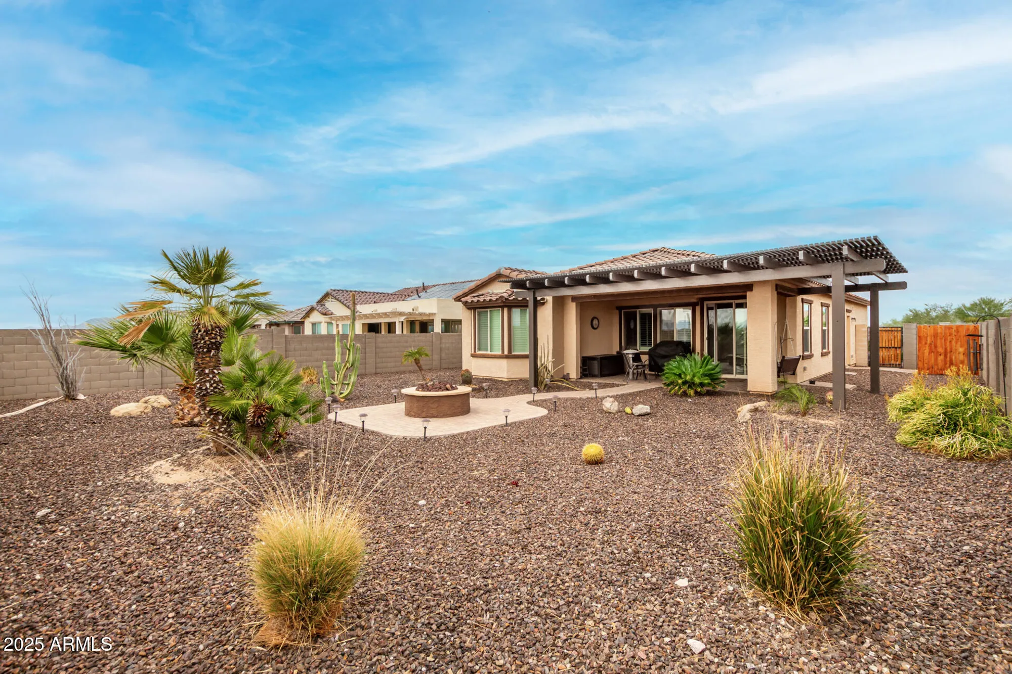 Property Slideshow image 23 of 50 | 18263 w cedarwood ln, Goodyear, AZ, 85338
