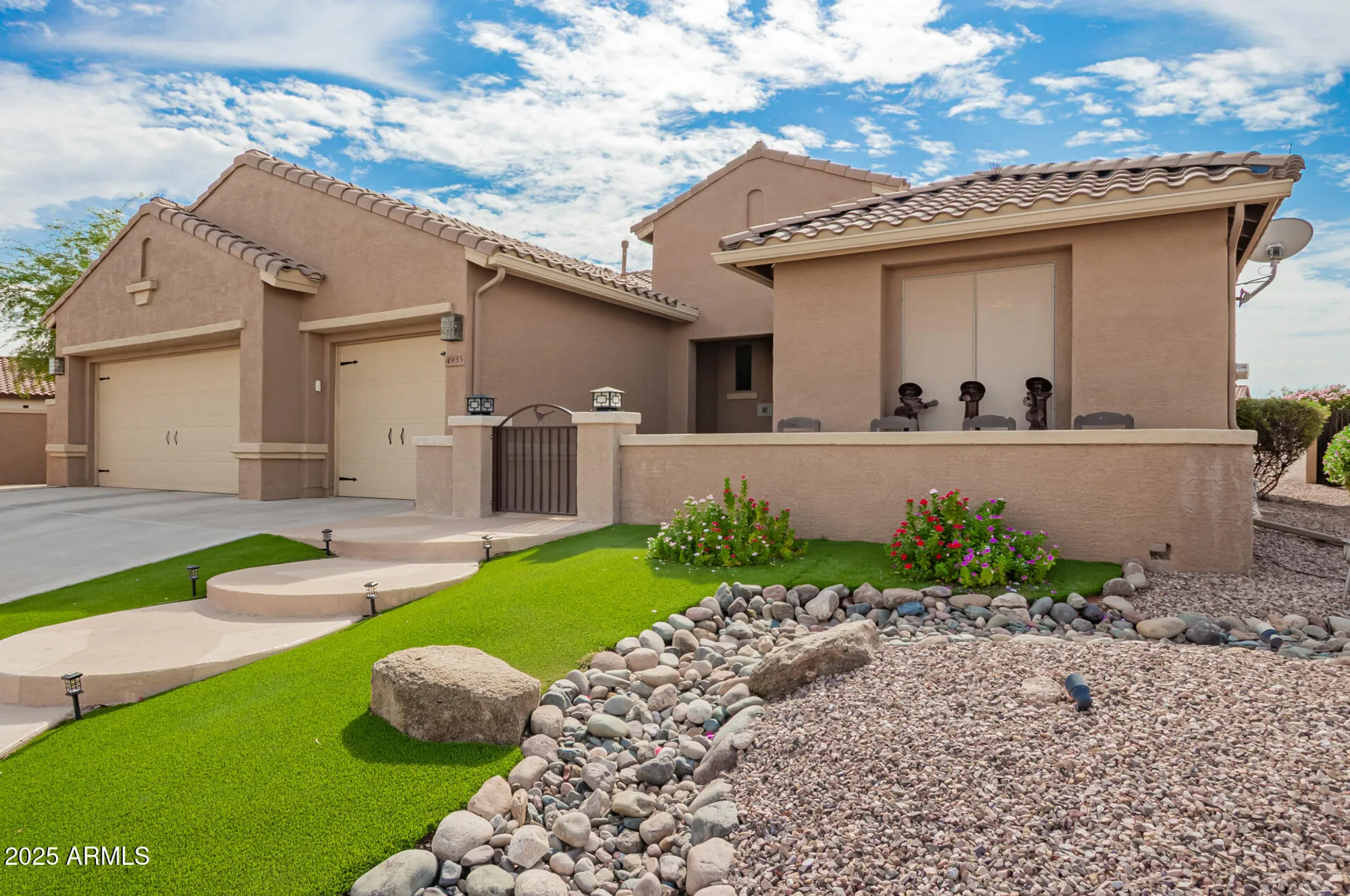 Property Slideshow image 8 of 85 | 4935 w comanche dr, Eloy, AZ, 85131