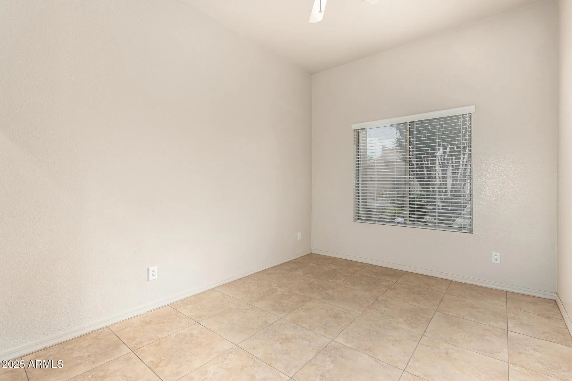 Property Slideshow image 25 of 40 | 18650 n 91st ave 4001, Peoria, AZ, 85382