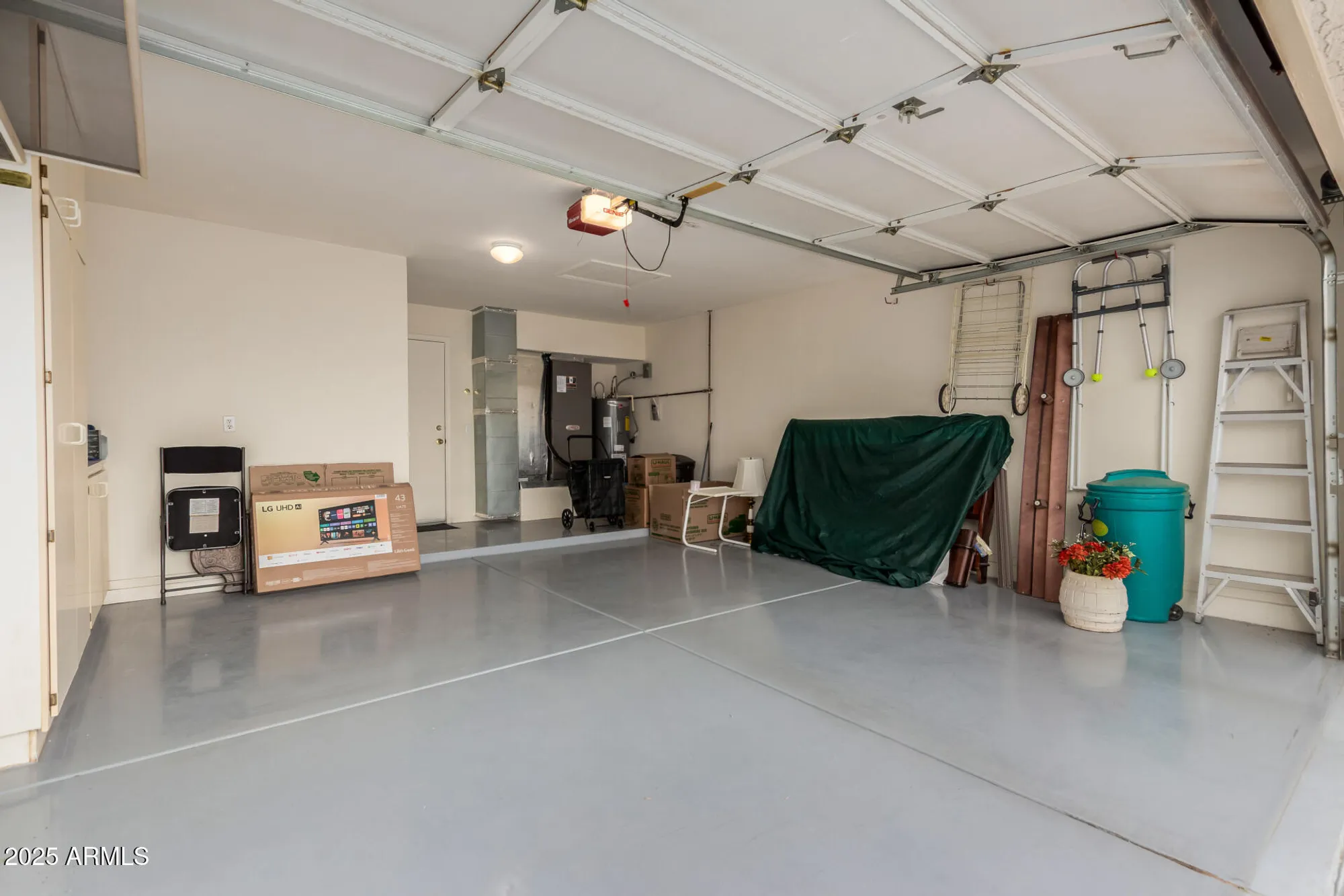 Property Slideshow image 22 of 46 | 10621 e halley dr, Sun Lakes, AZ, 85248