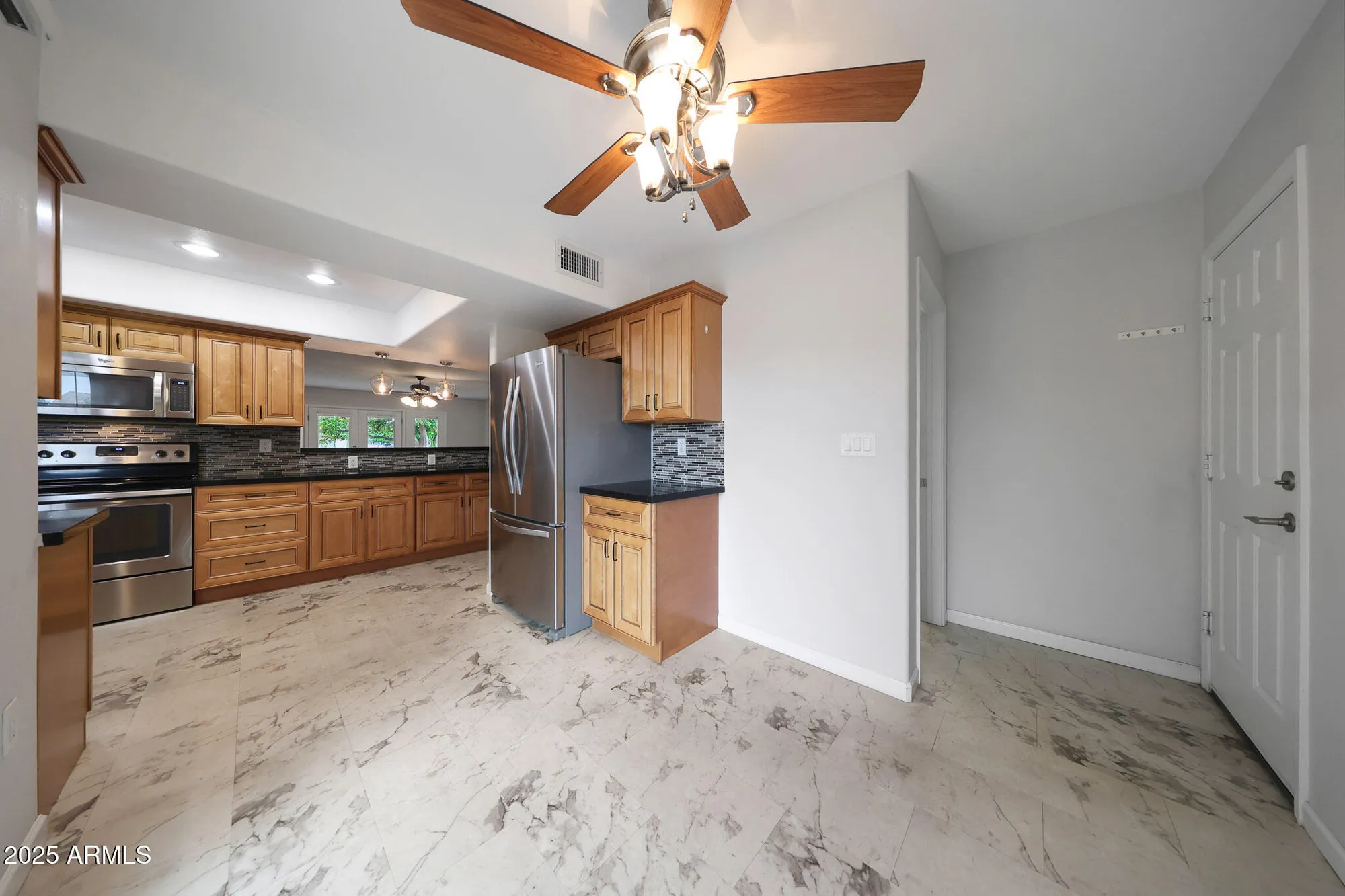 Property Slideshow image 8 of 44 | 10617 w el capitan cir, Sun City, AZ, 85351