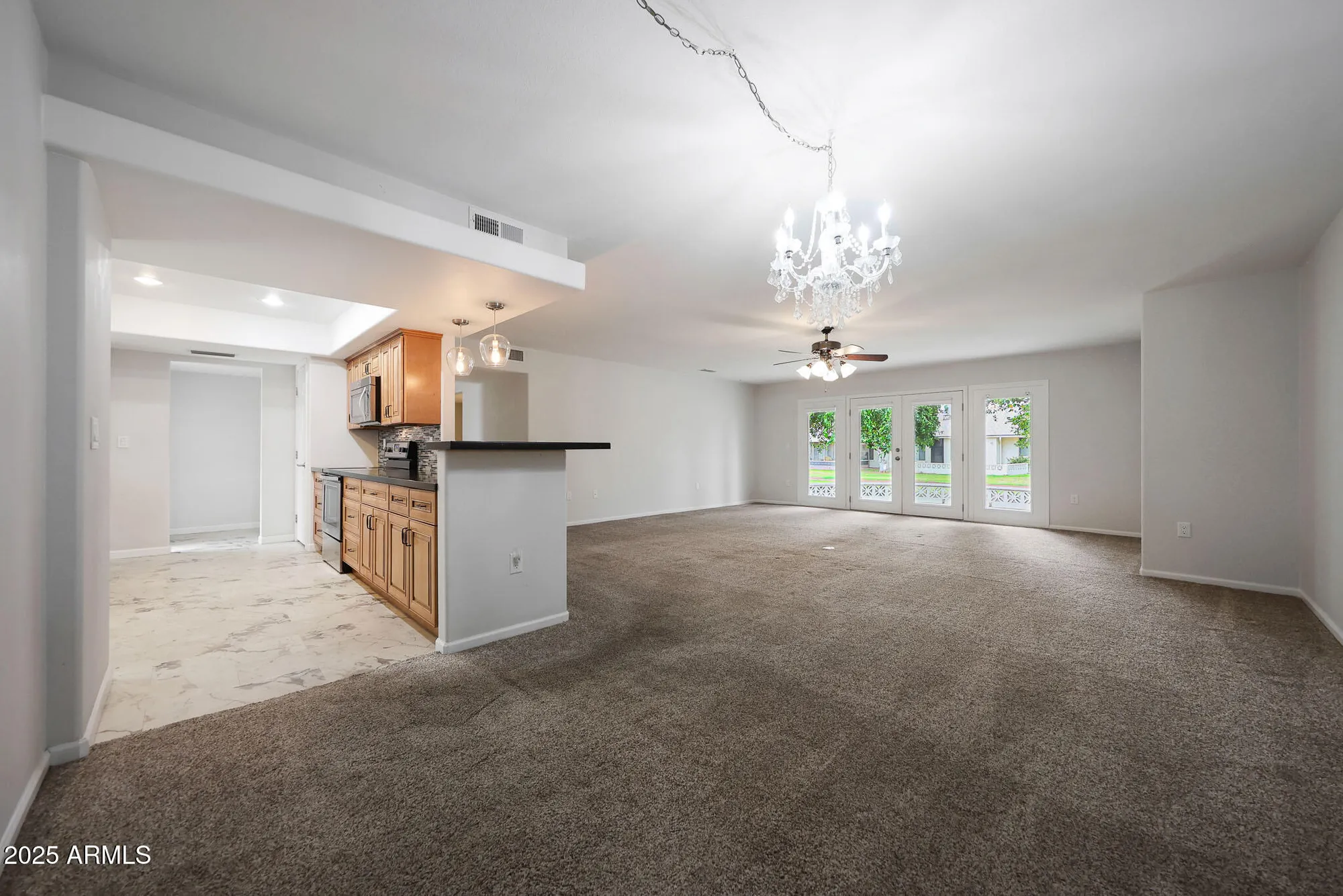 Property Slideshow image 13 of 44 | 10617 w el capitan cir, Sun City, AZ, 85351