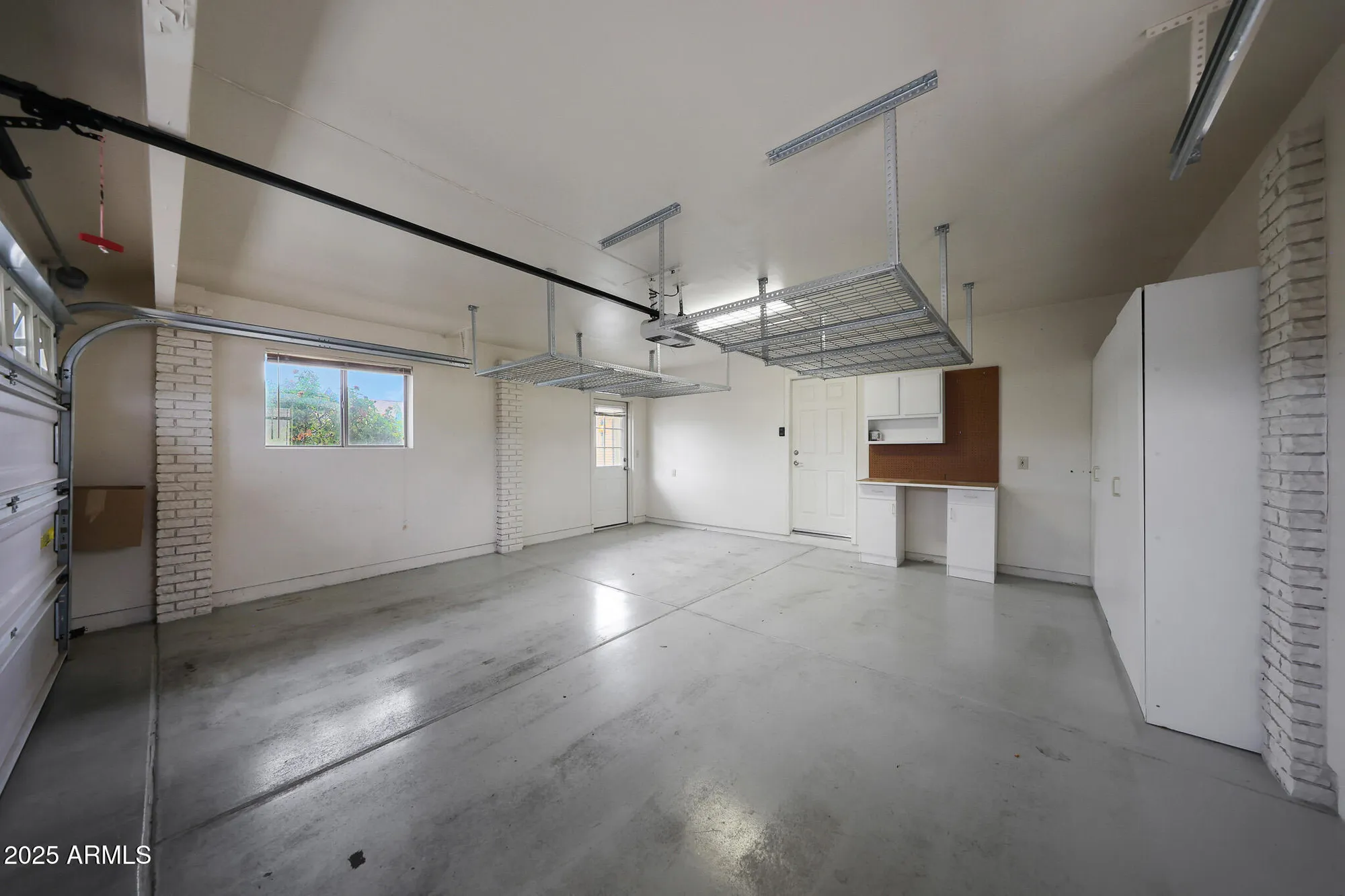 Property Slideshow image 33 of 44 | 10617 w el capitan cir, Sun City, AZ, 85351