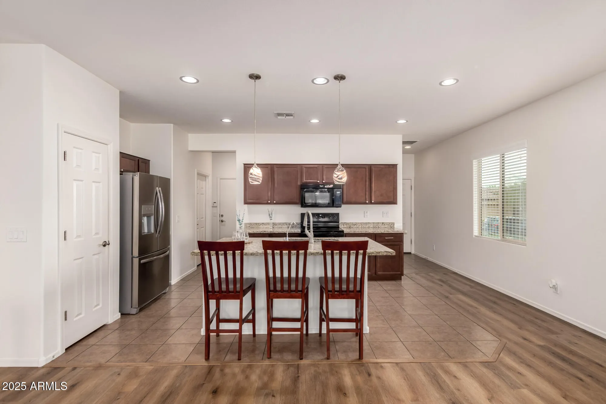 Property Slideshow image 10 of 44 | 17540 w glenhaven dr, Goodyear, AZ, 85338