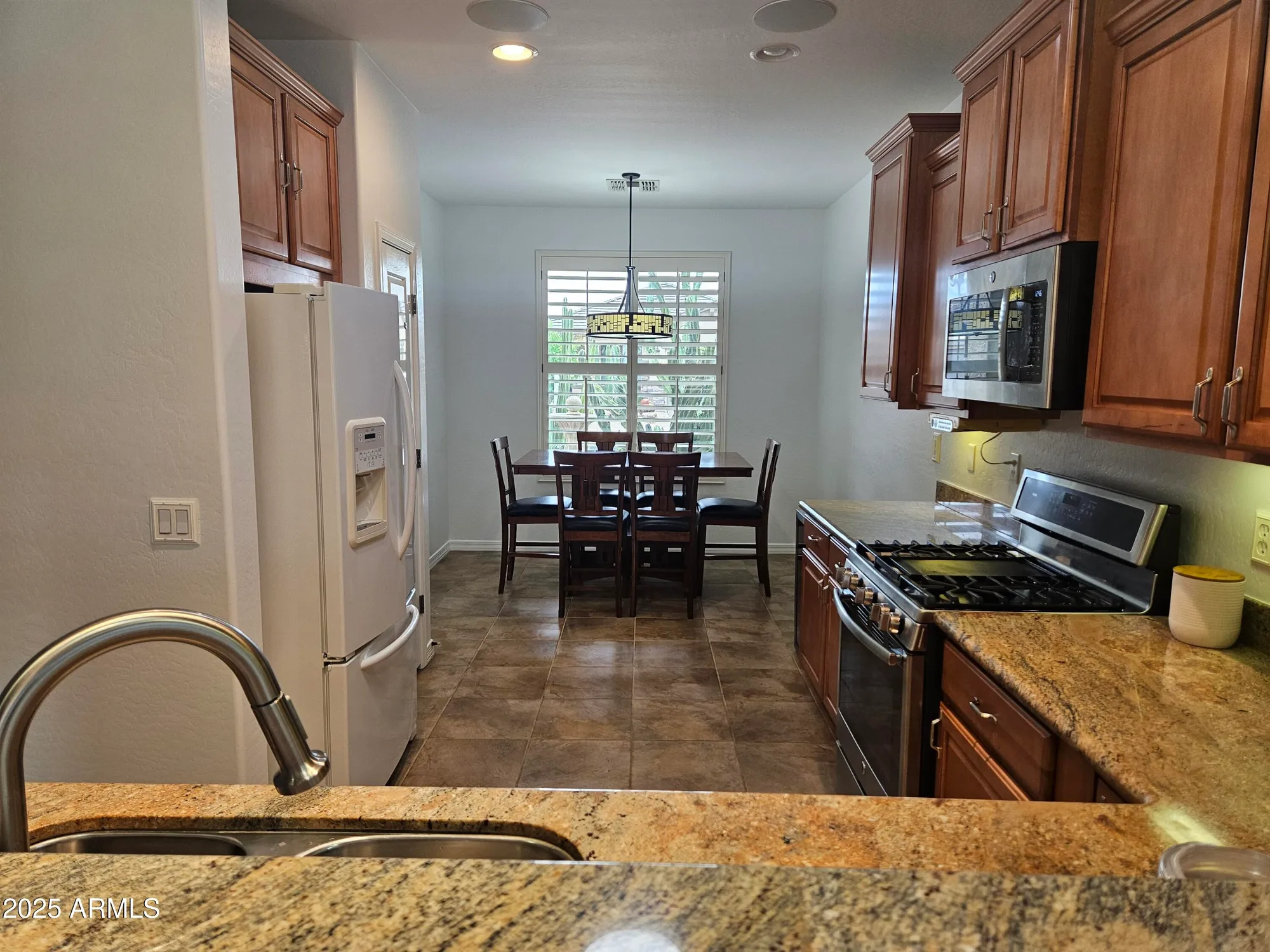 Property Slideshow image 7 of 27 | 202 w twin peaks pkwy, San Tan Valley, AZ, 85143