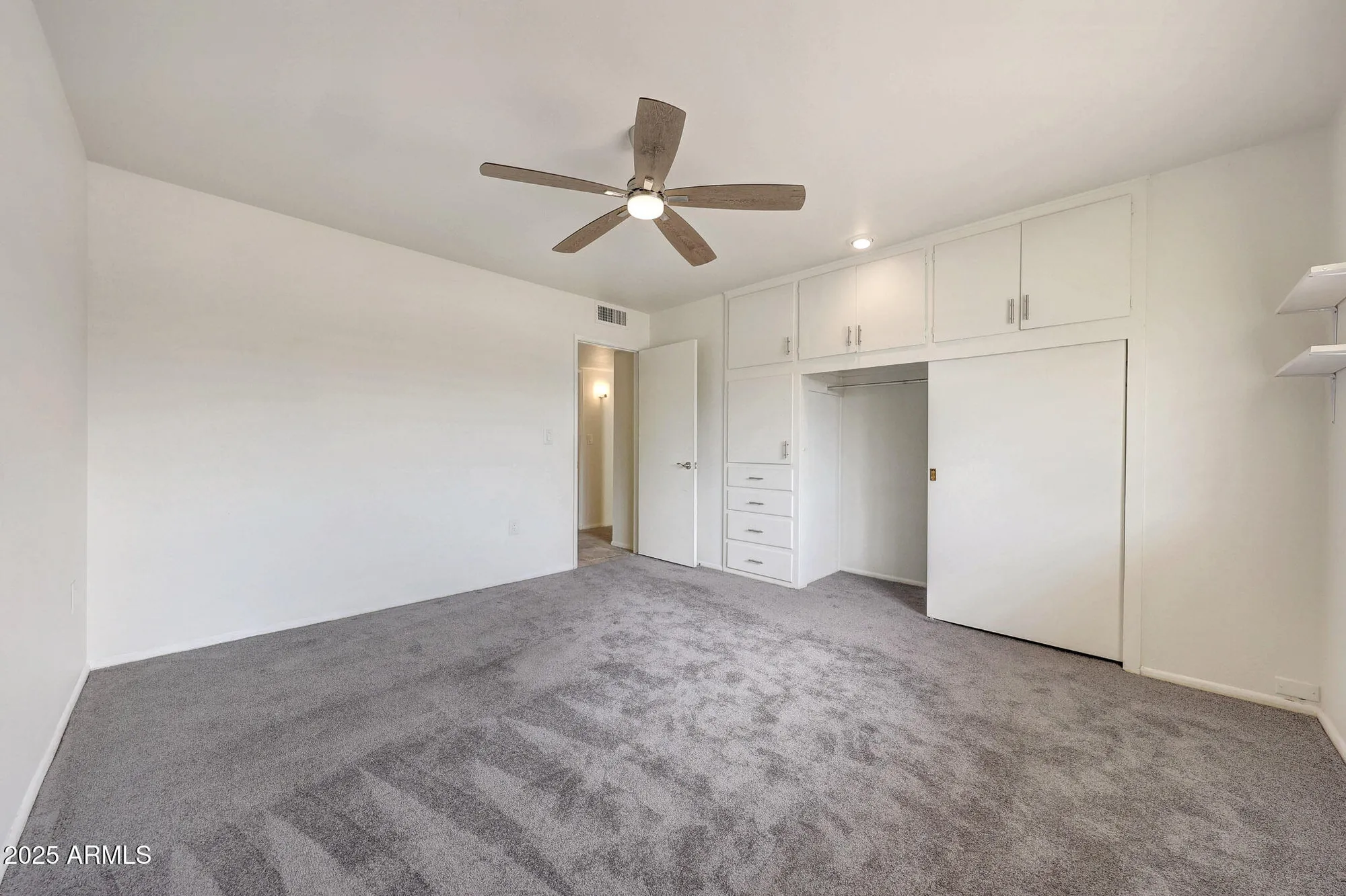 Property Slideshow image 20 of 28 | 10416 w prairie hills cir, Sun City, AZ, 85351