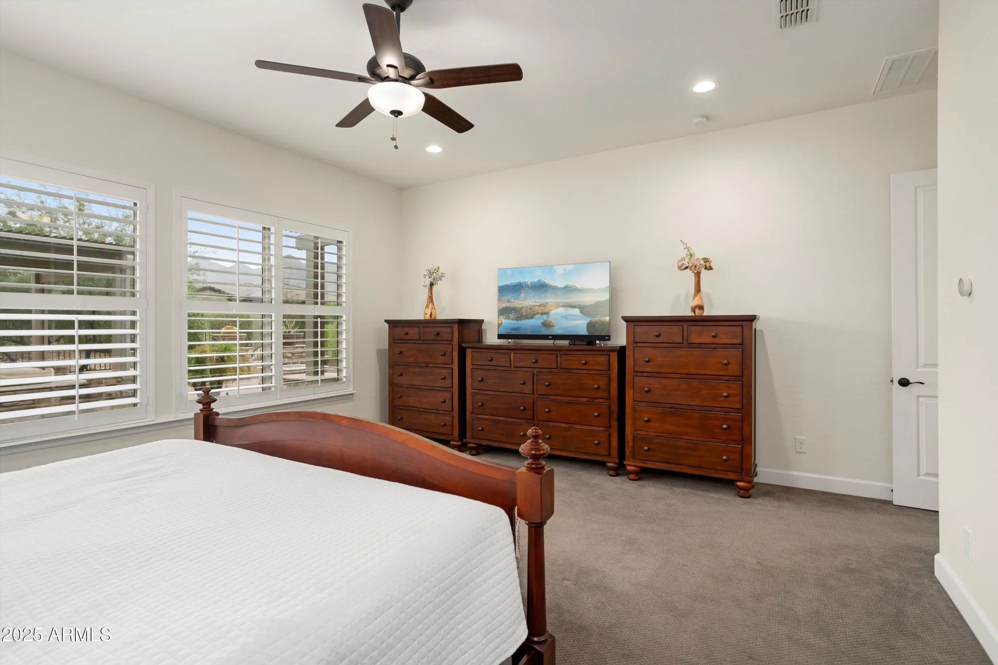 Property Slideshow image 19 of 77 | 5094 n 205th gln, Buckeye, AZ, 85396