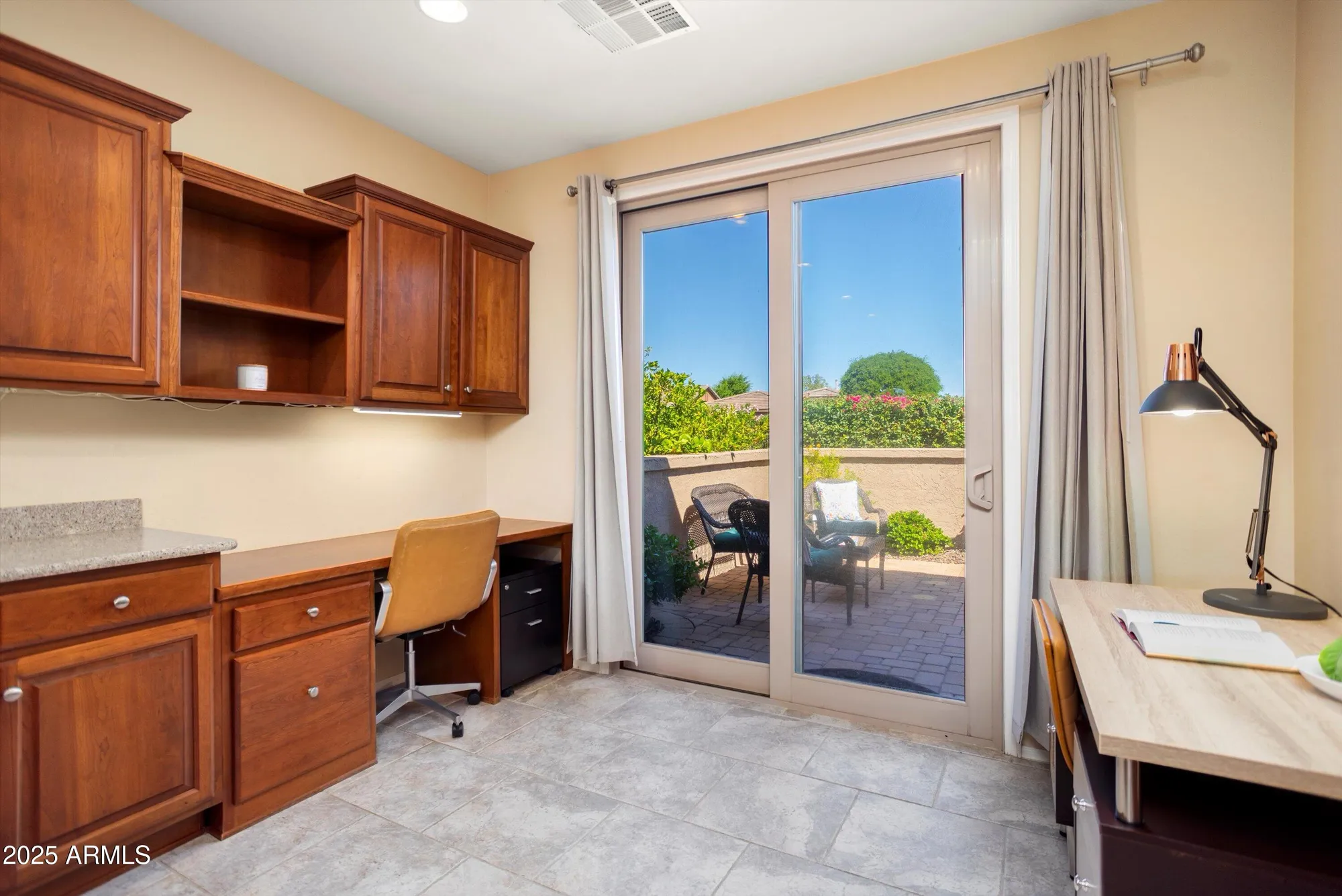 Property Slideshow image 14 of 63 | 12857 w quail track dr, Peoria, AZ, 85383