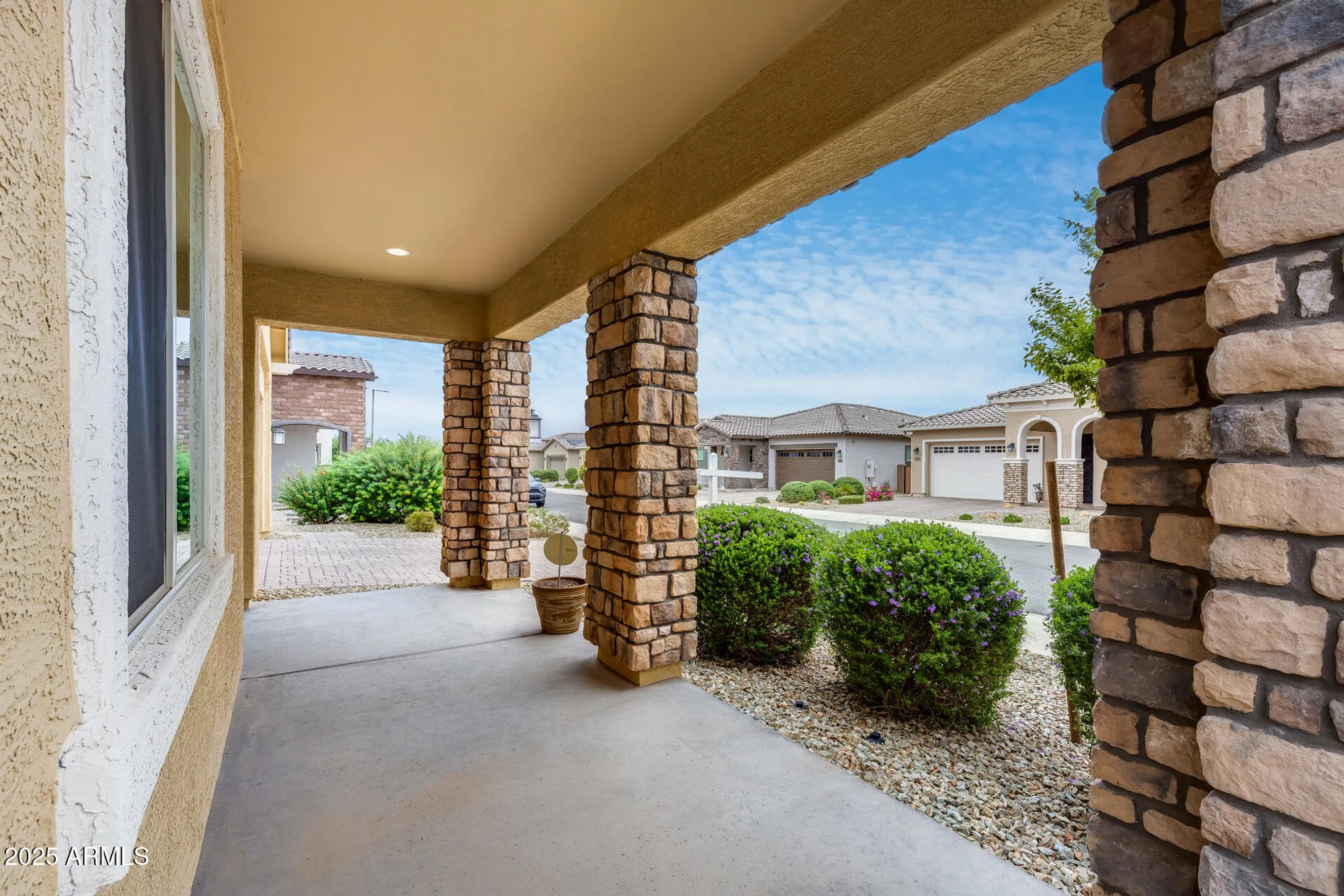 Property Slideshow image 6 of 53 | 24738 n 175th ave, Surprise, AZ, 85387