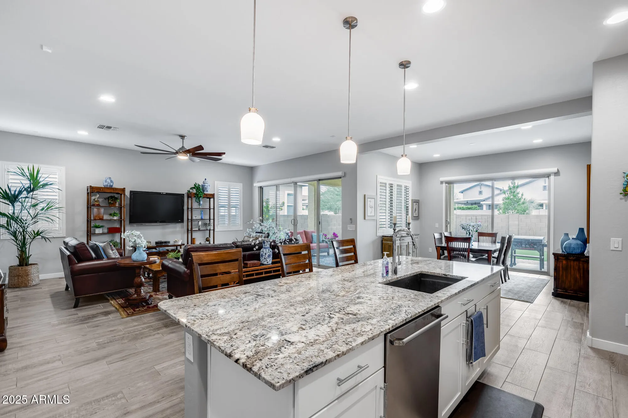 Property Slideshow image 24 of 53 | 24738 n 175th ave, Surprise, AZ, 85387