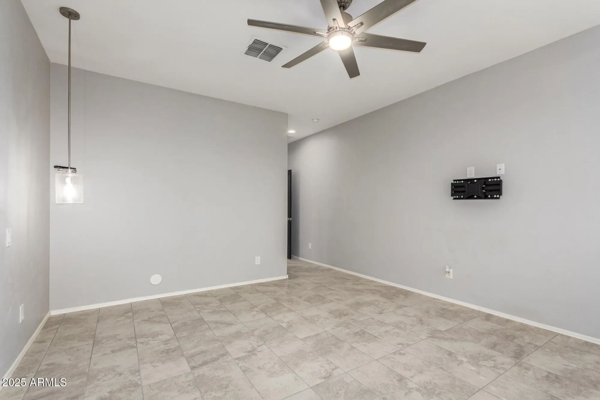 Property Slideshow image 20 of 32 | 41609 w summer wind way, Maricopa, AZ, 85138