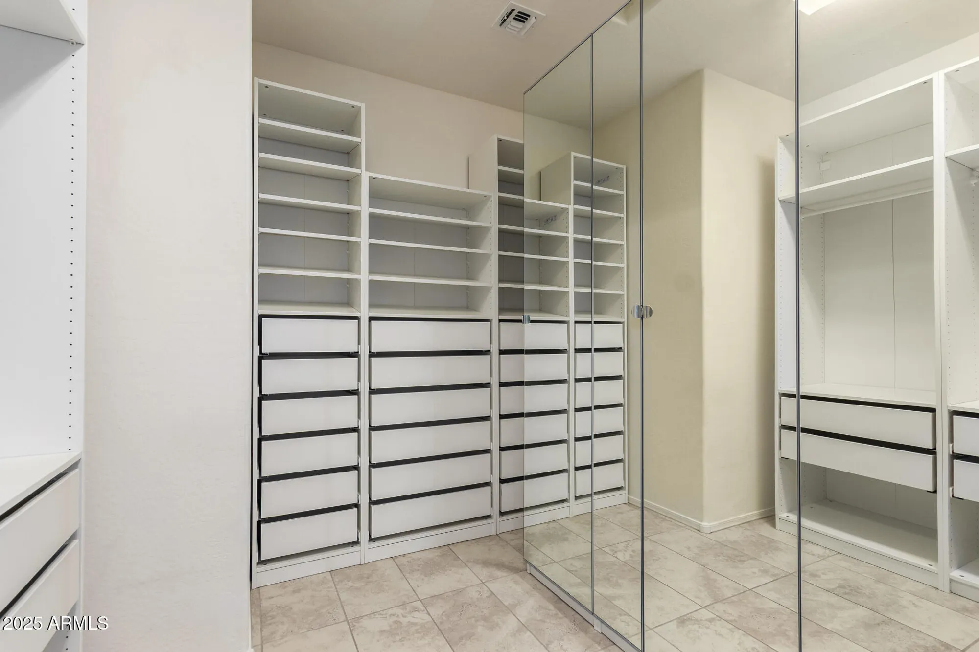 Property Slideshow image 23 of 32 | 41609 w summer wind way, Maricopa, AZ, 85138